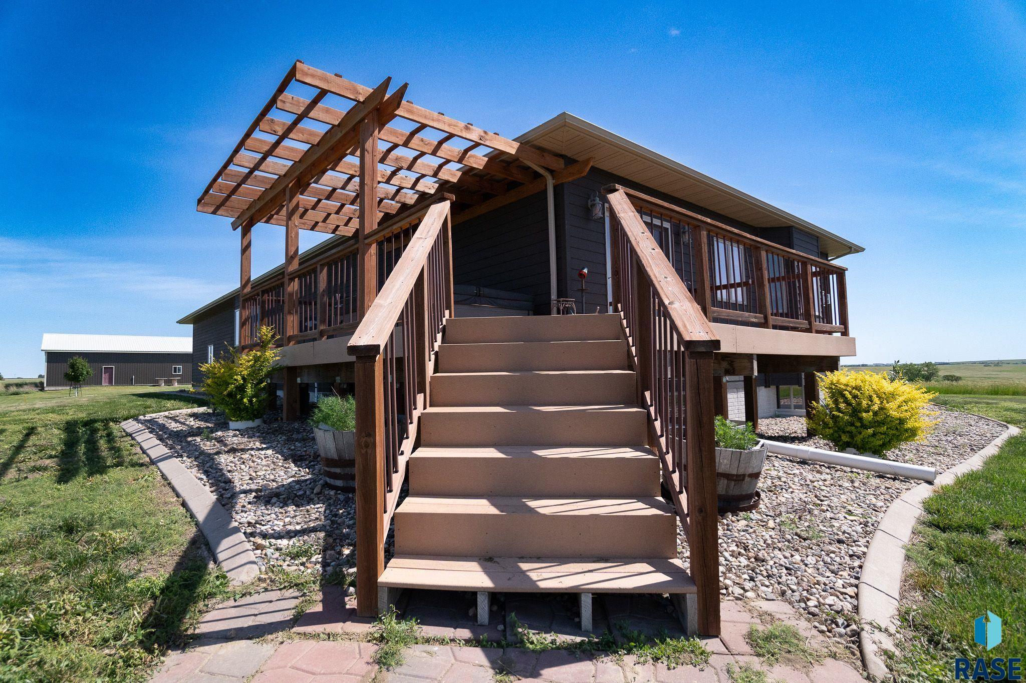 Geddes, South Dakota 57342, United States, 4 Bedrooms Bedrooms, ,3 BathroomsBathrooms,Residential,Pending,55175