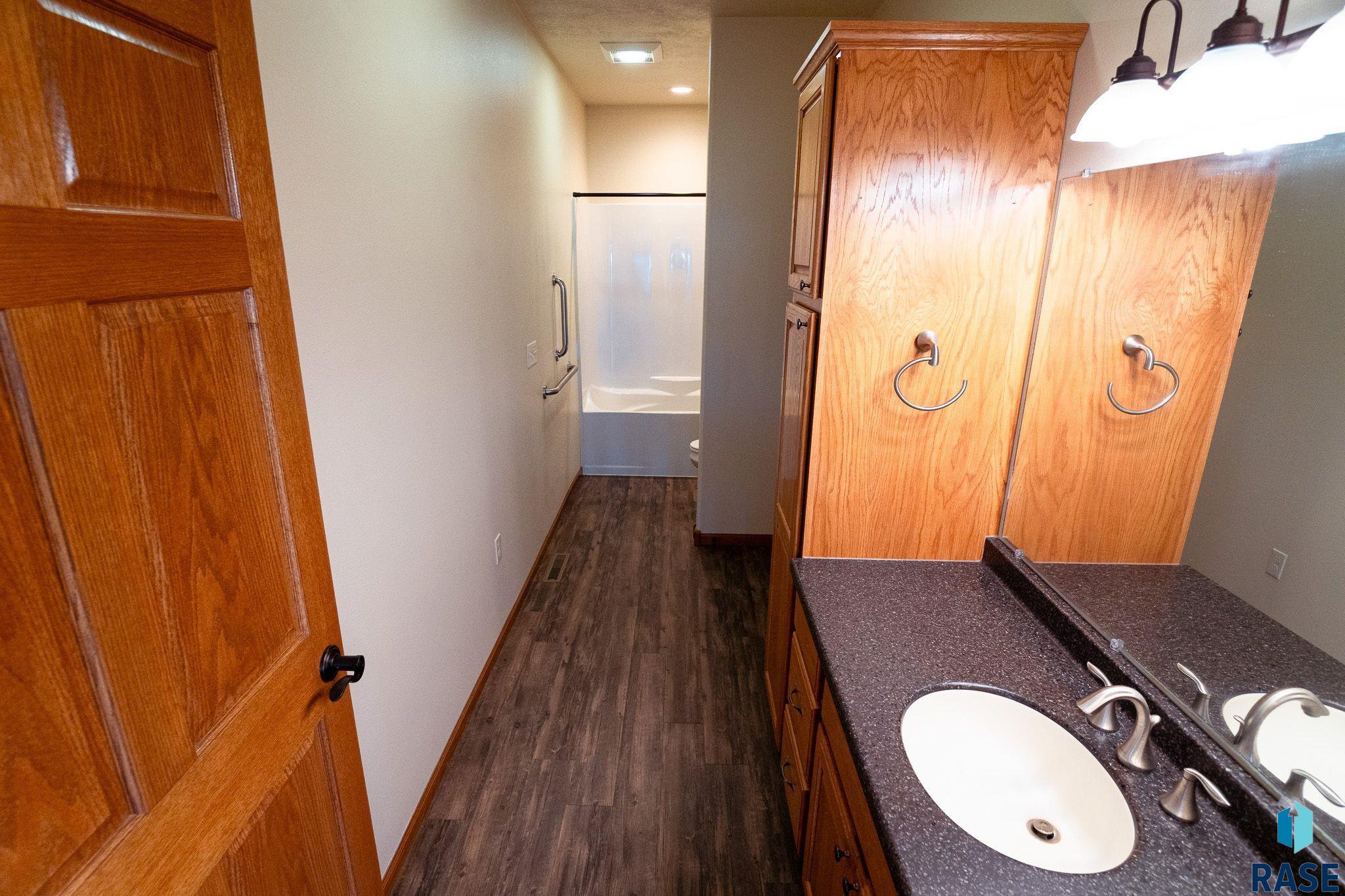 Geddes, South Dakota 57342, United States, 4 Bedrooms Bedrooms, ,3 BathroomsBathrooms,Residential,Pending,55175