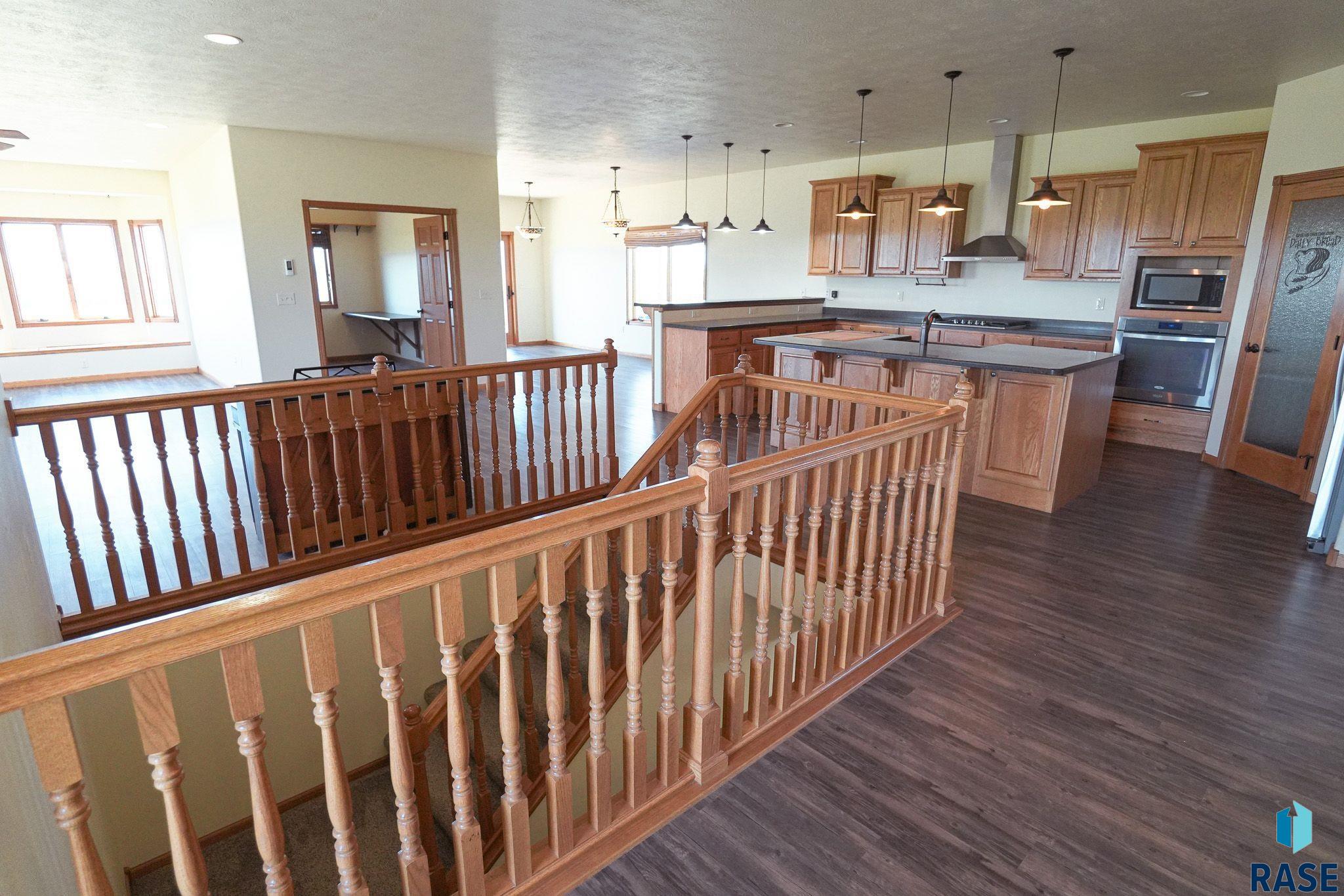 Geddes, South Dakota 57342, United States, 4 Bedrooms Bedrooms, ,3 BathroomsBathrooms,Residential,Pending,55175