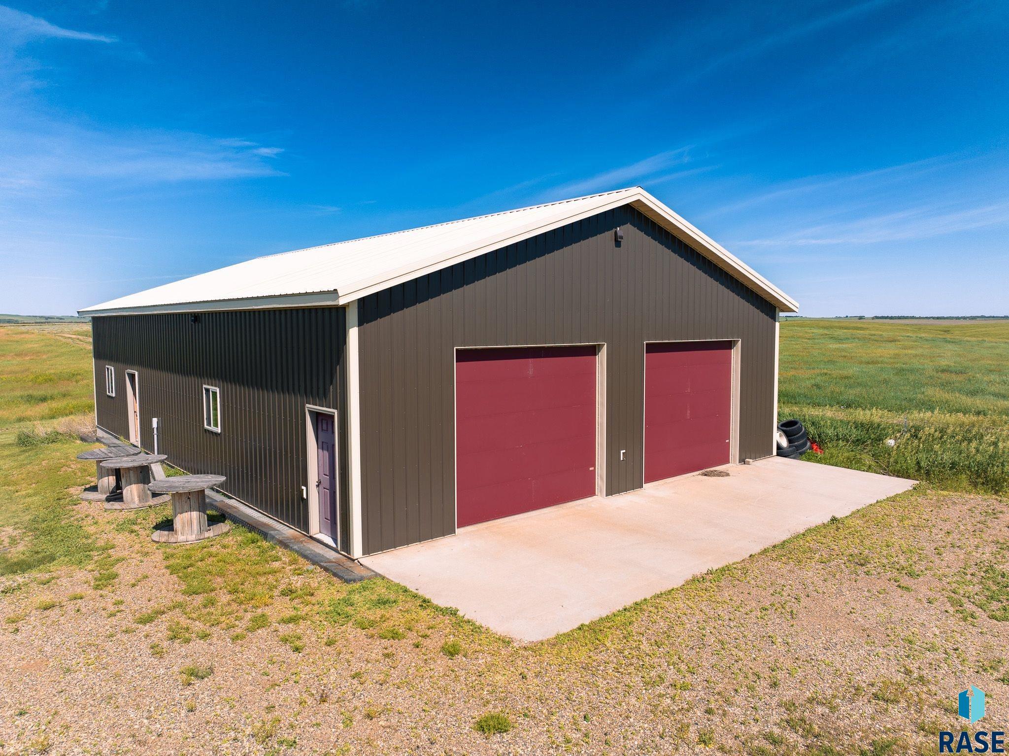 Geddes, South Dakota 57342, United States, 4 Bedrooms Bedrooms, ,3 BathroomsBathrooms,Residential,Pending,55175