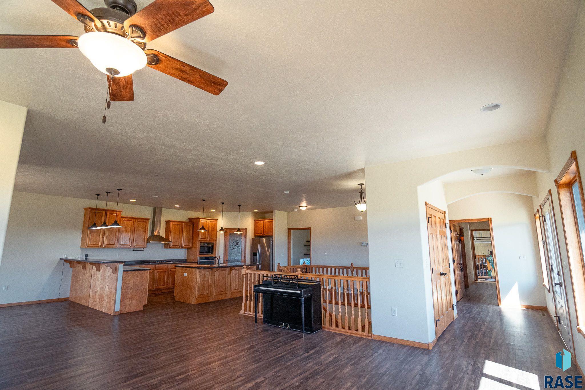 Geddes, South Dakota 57342, United States, 4 Bedrooms Bedrooms, ,3 BathroomsBathrooms,Residential,Pending,55175