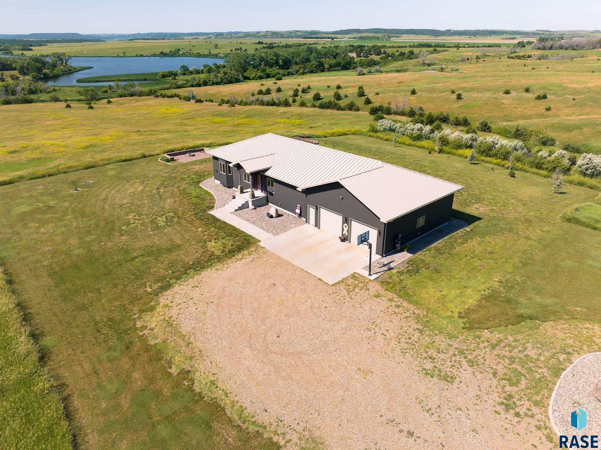 Geddes, South Dakota 57342, United States, 4 Bedrooms Bedrooms, ,3 BathroomsBathrooms,Residential,Pending,55175