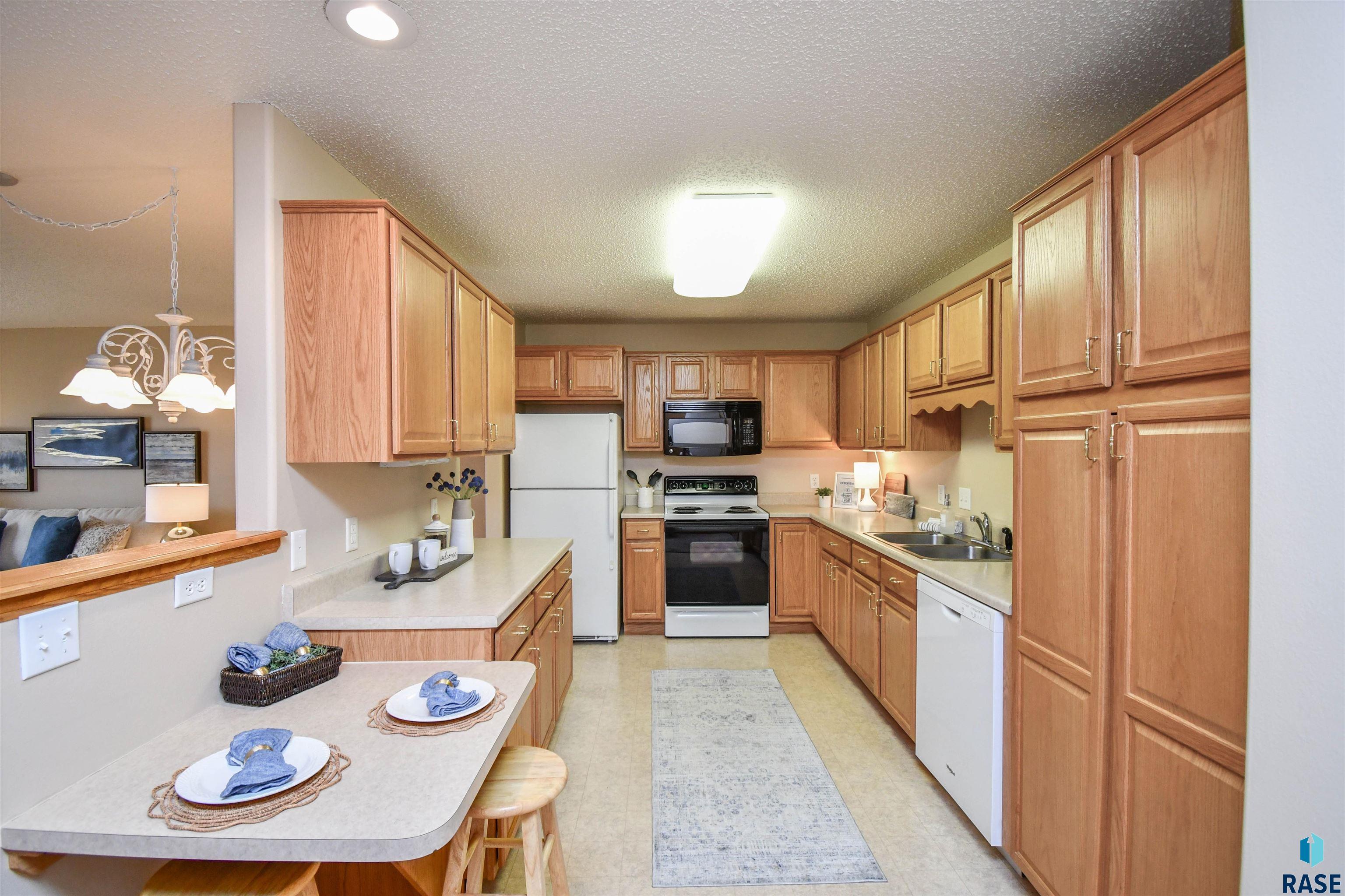 3710 E Peony Pl Place #303, Sioux Falls, South Dakota image 3