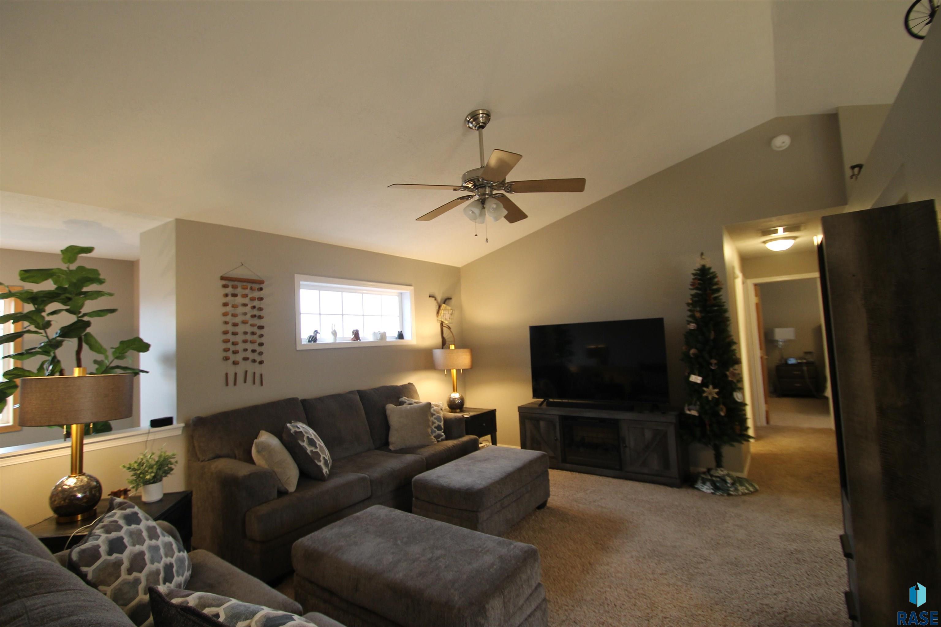 1511 N Conifer Pl Place #38, Sioux Falls, South Dakota image 7