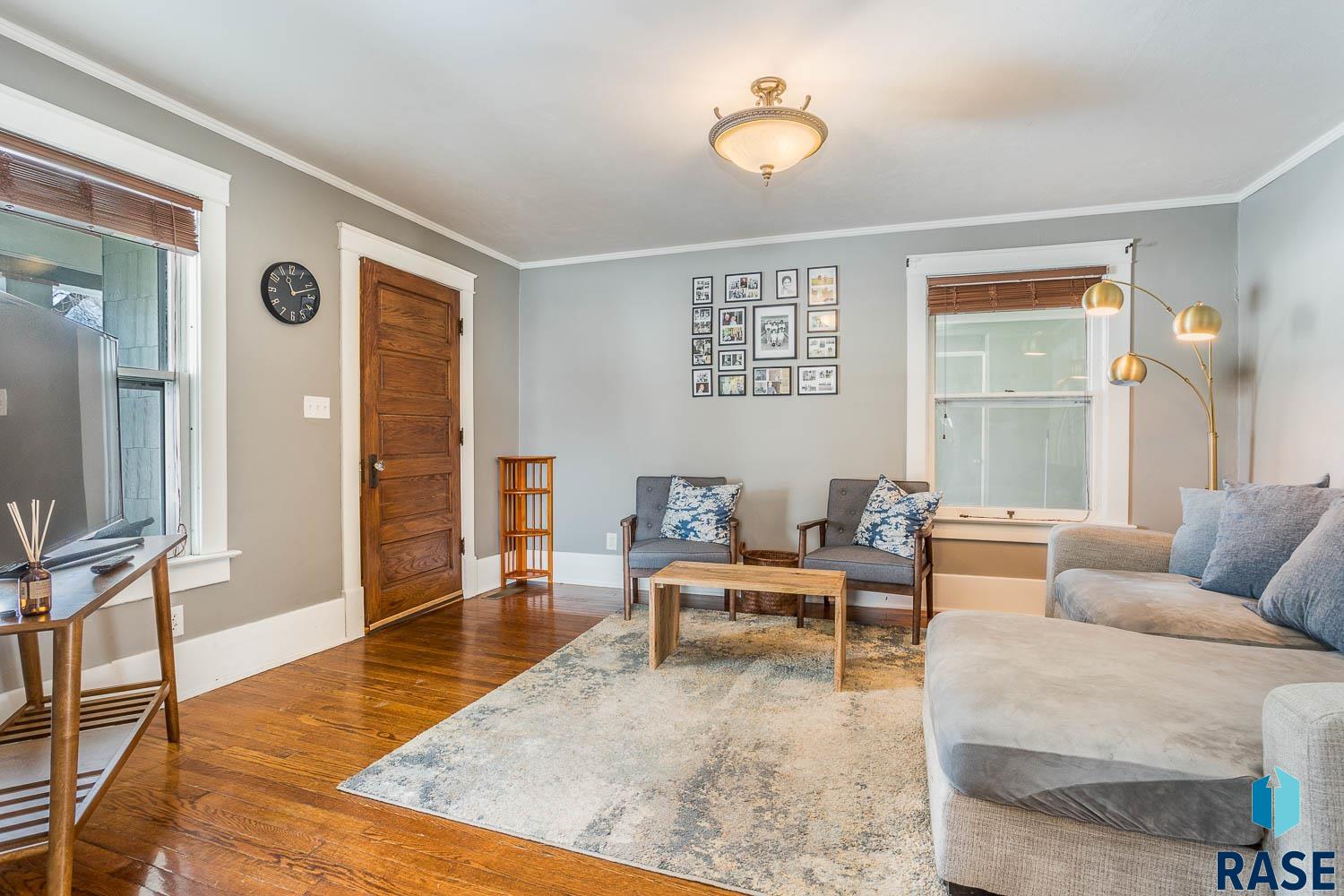 221 W 23rd St Street, Sioux Falls, New Jersey image 4