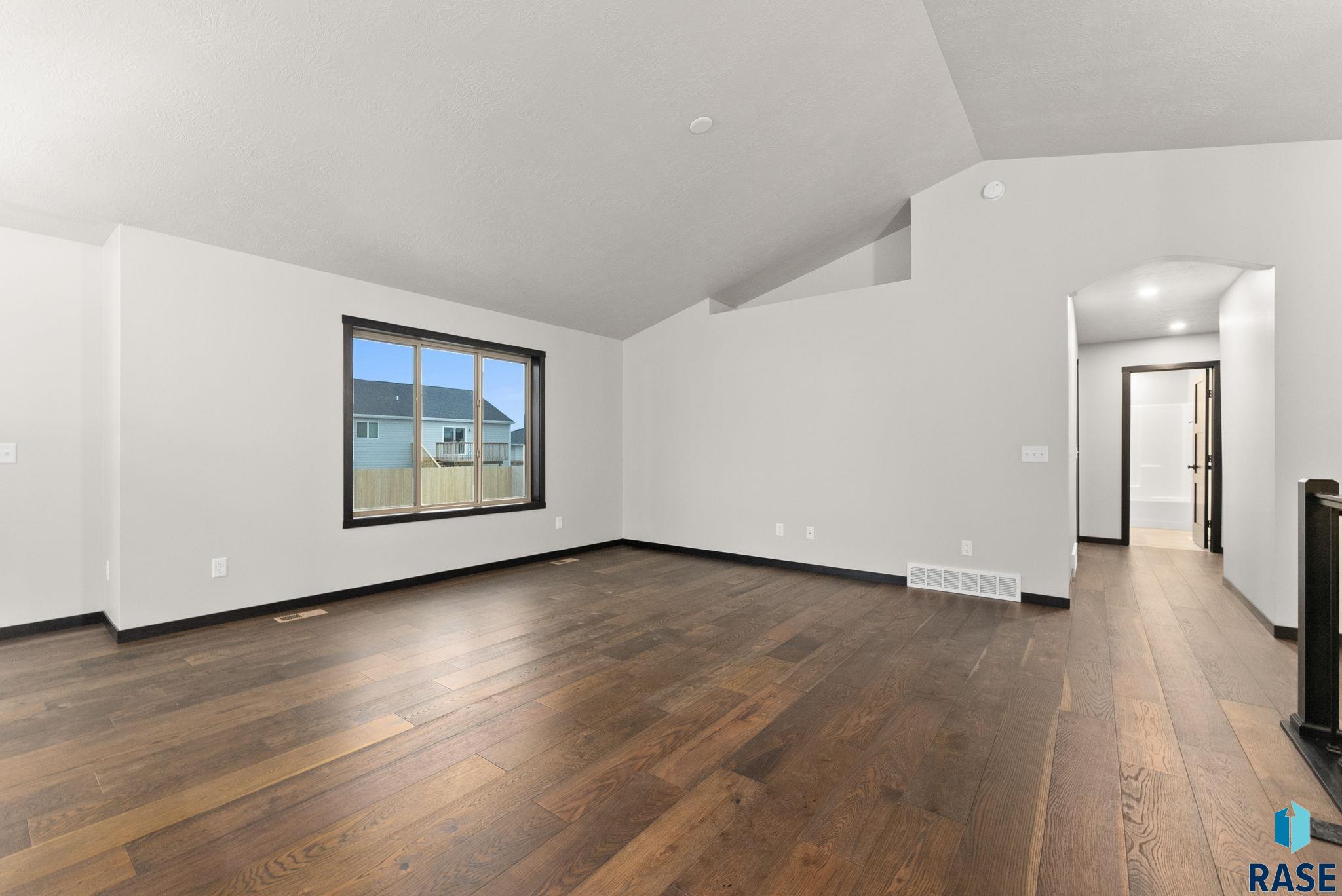 620 Highland St Street, Harrisburg, South Dakota image 25