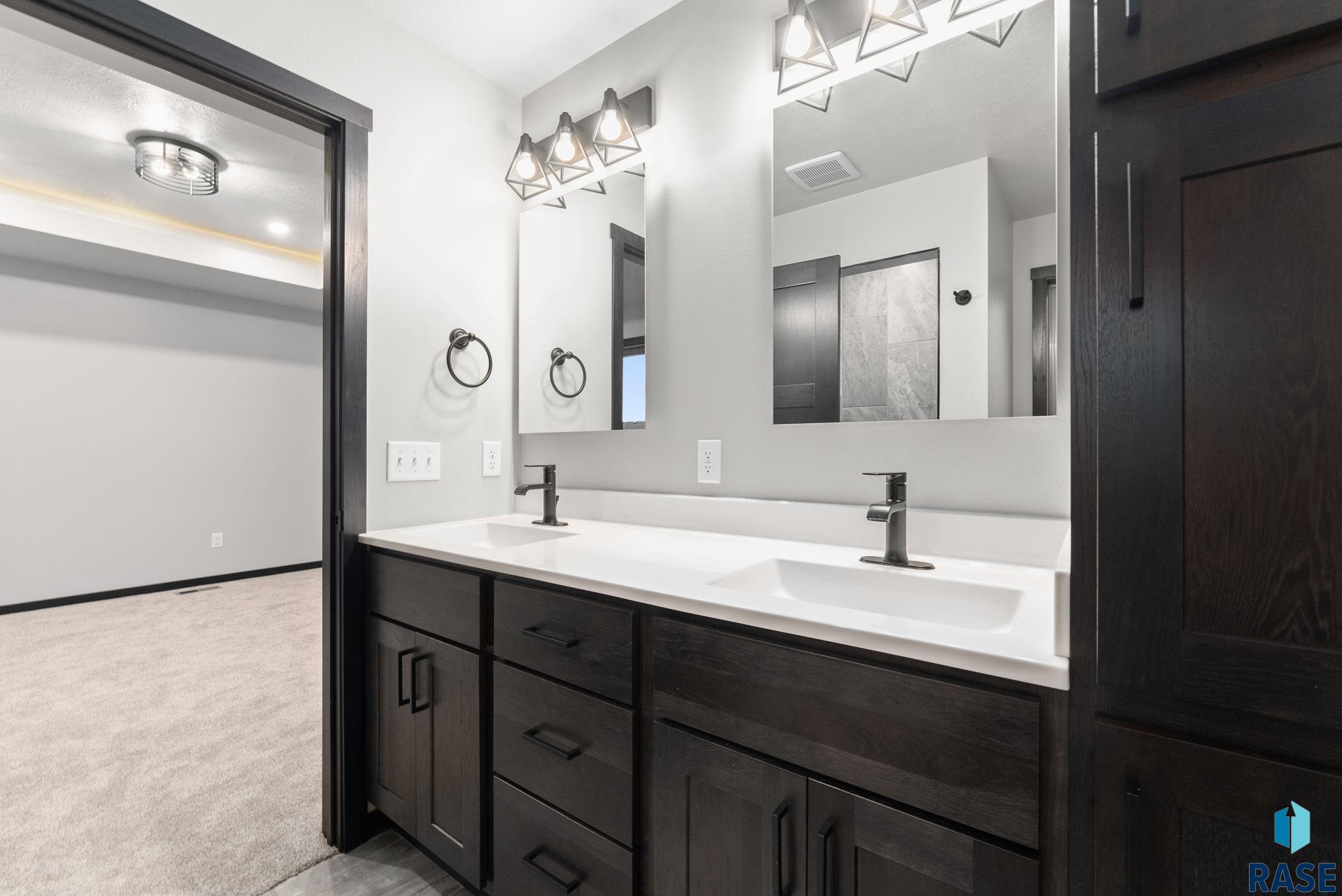 620 Highland St Street, Harrisburg, South Dakota image 31