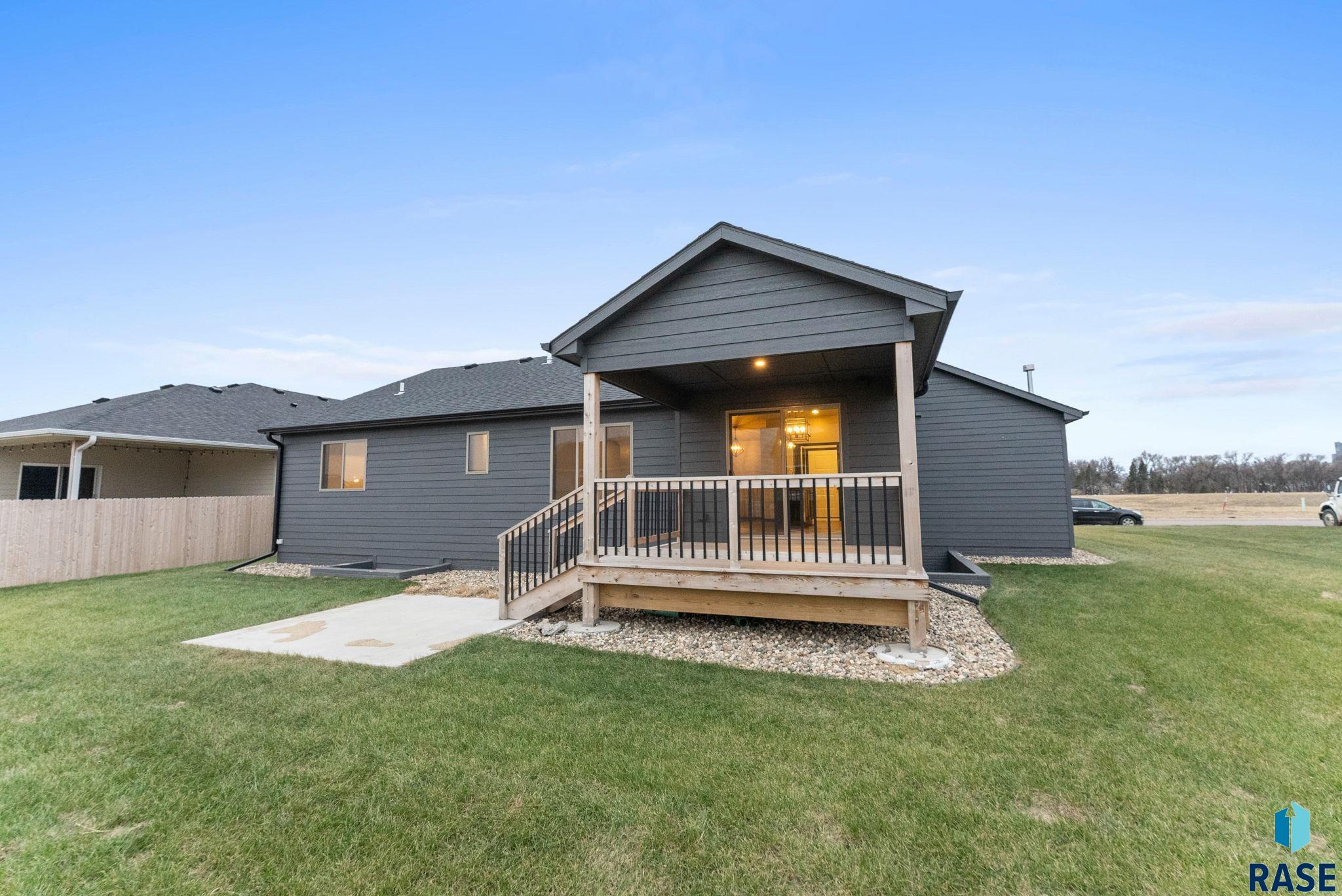 620 Highland St Street, Harrisburg, South Dakota image 3