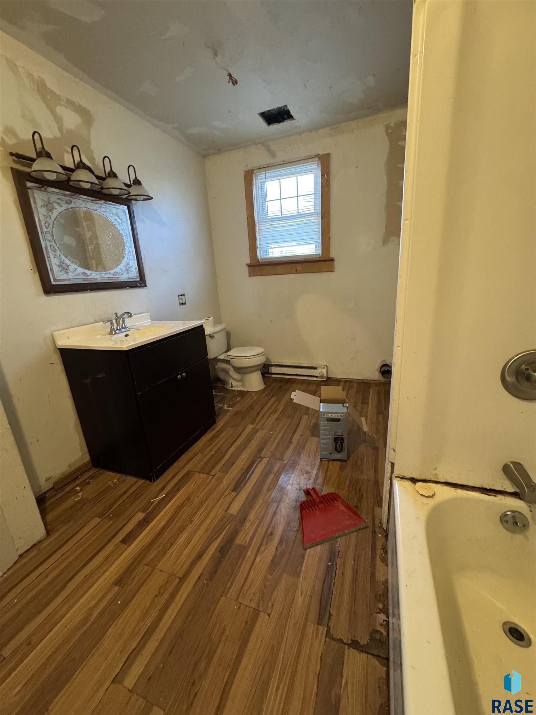 213 High St Street, Menno, South Dakota image 2