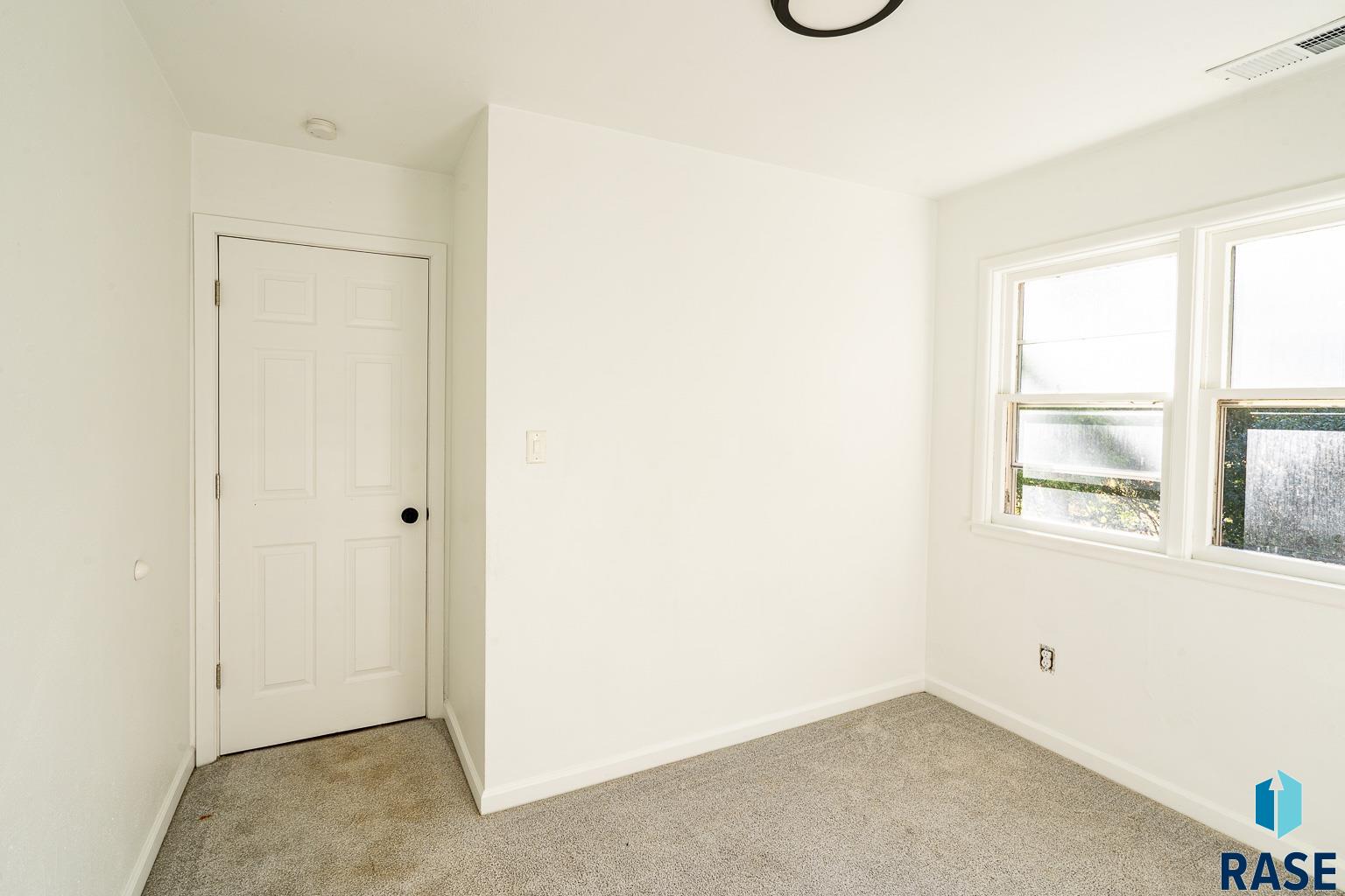2609 W 26th St Street, Sioux Falls, South Dakota image 29