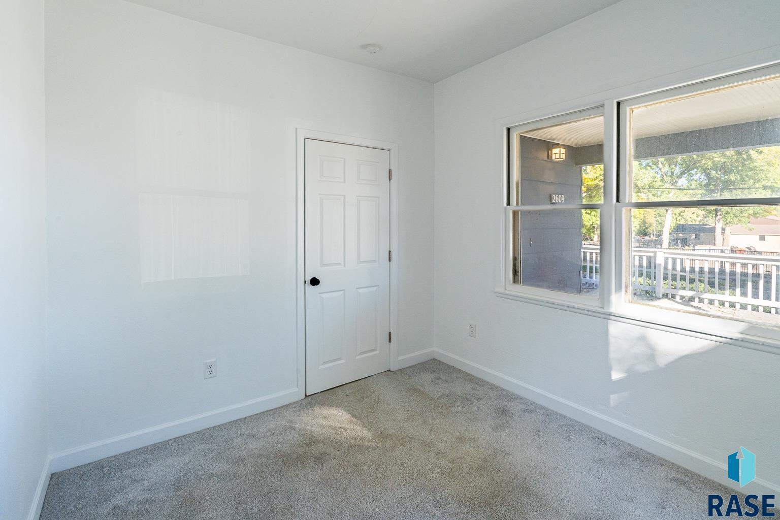 2609 W 26th St Street, Sioux Falls, South Dakota image 17
