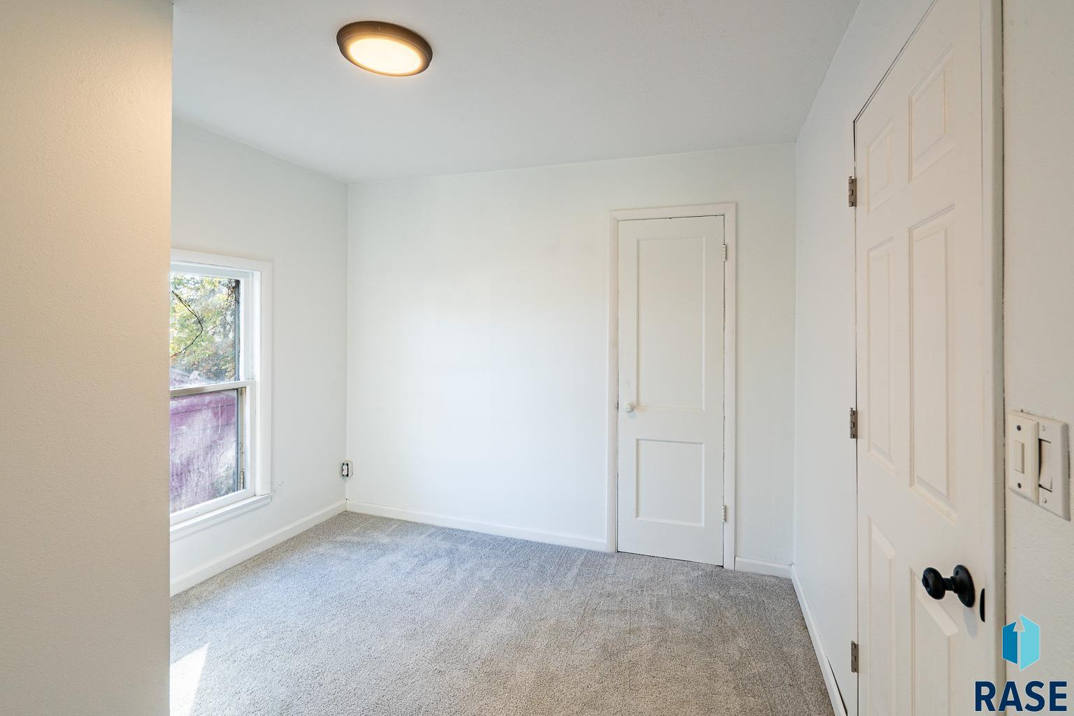 2609 W 26th St Street, Sioux Falls, South Dakota image 27
