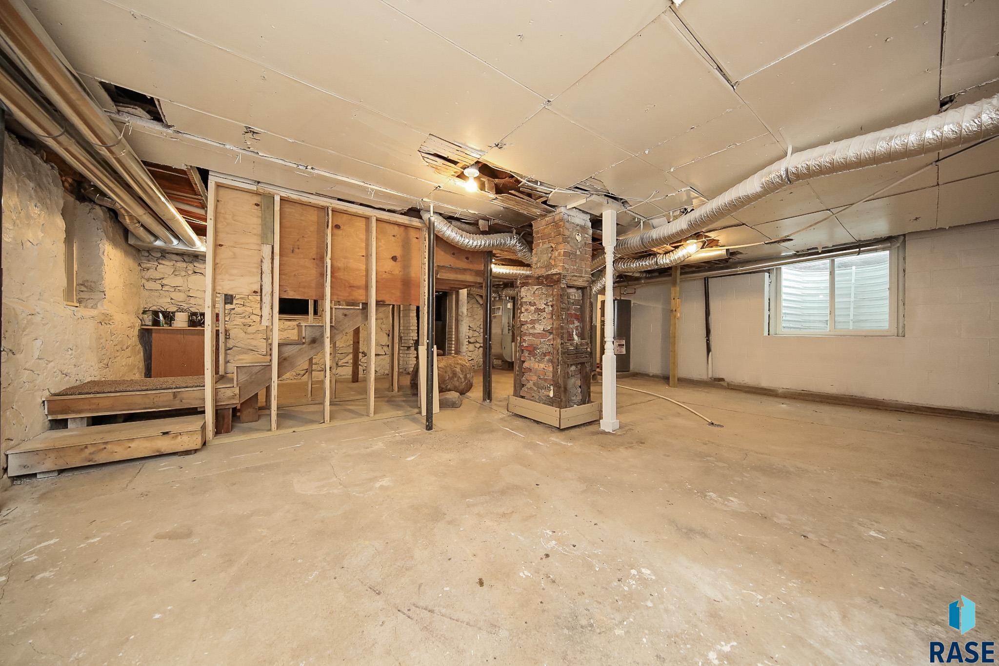 111 N 6th St Street, Beresford, South Dakota image 40