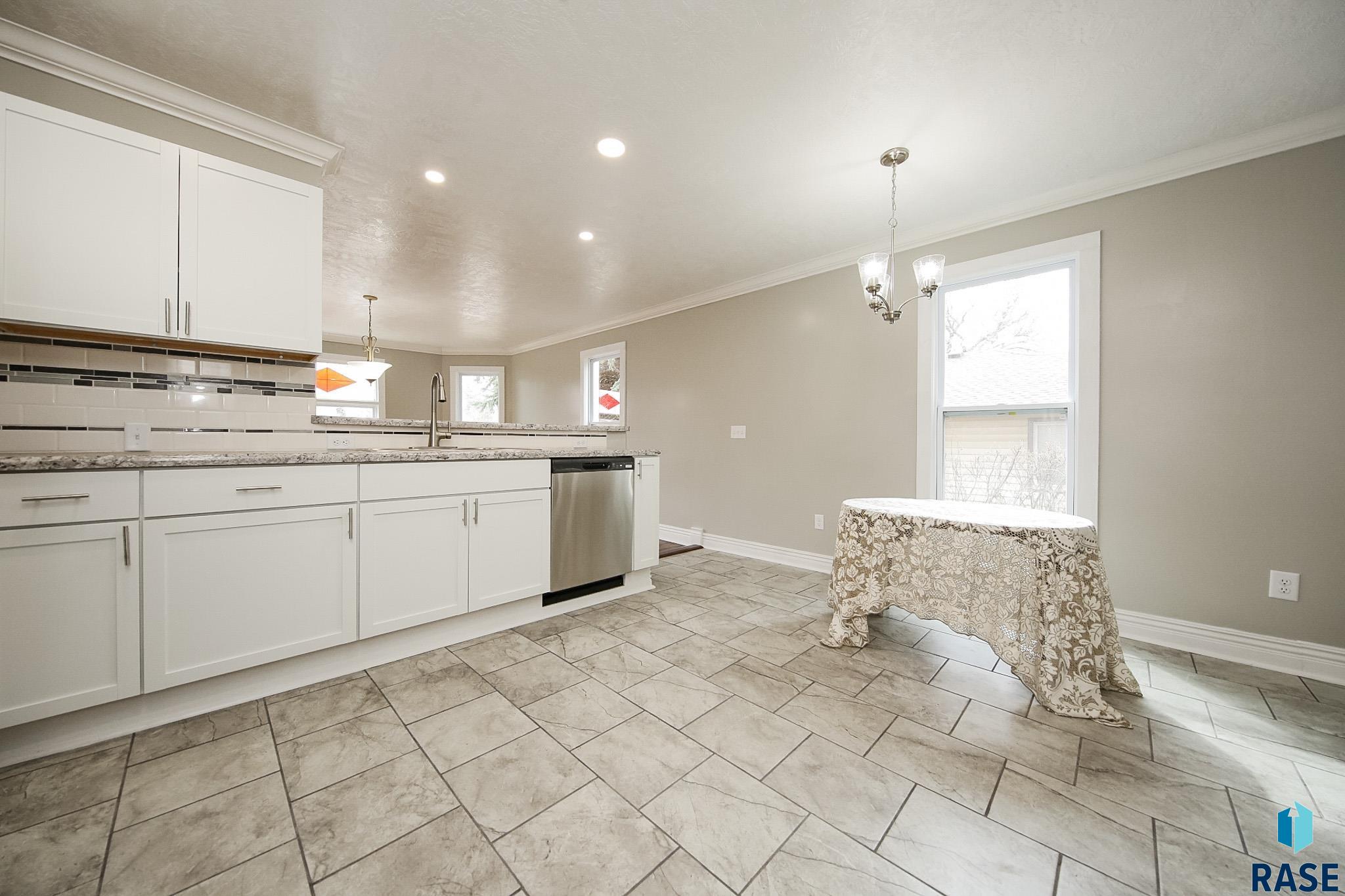 111 N 6th St Street, Beresford, South Dakota image 19