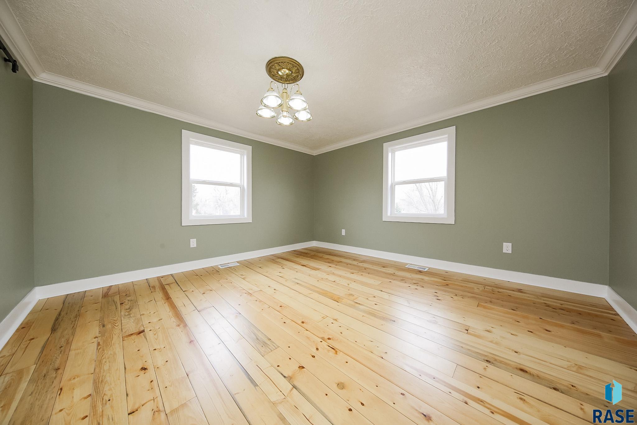 111 N 6th St Street, Beresford, South Dakota image 26