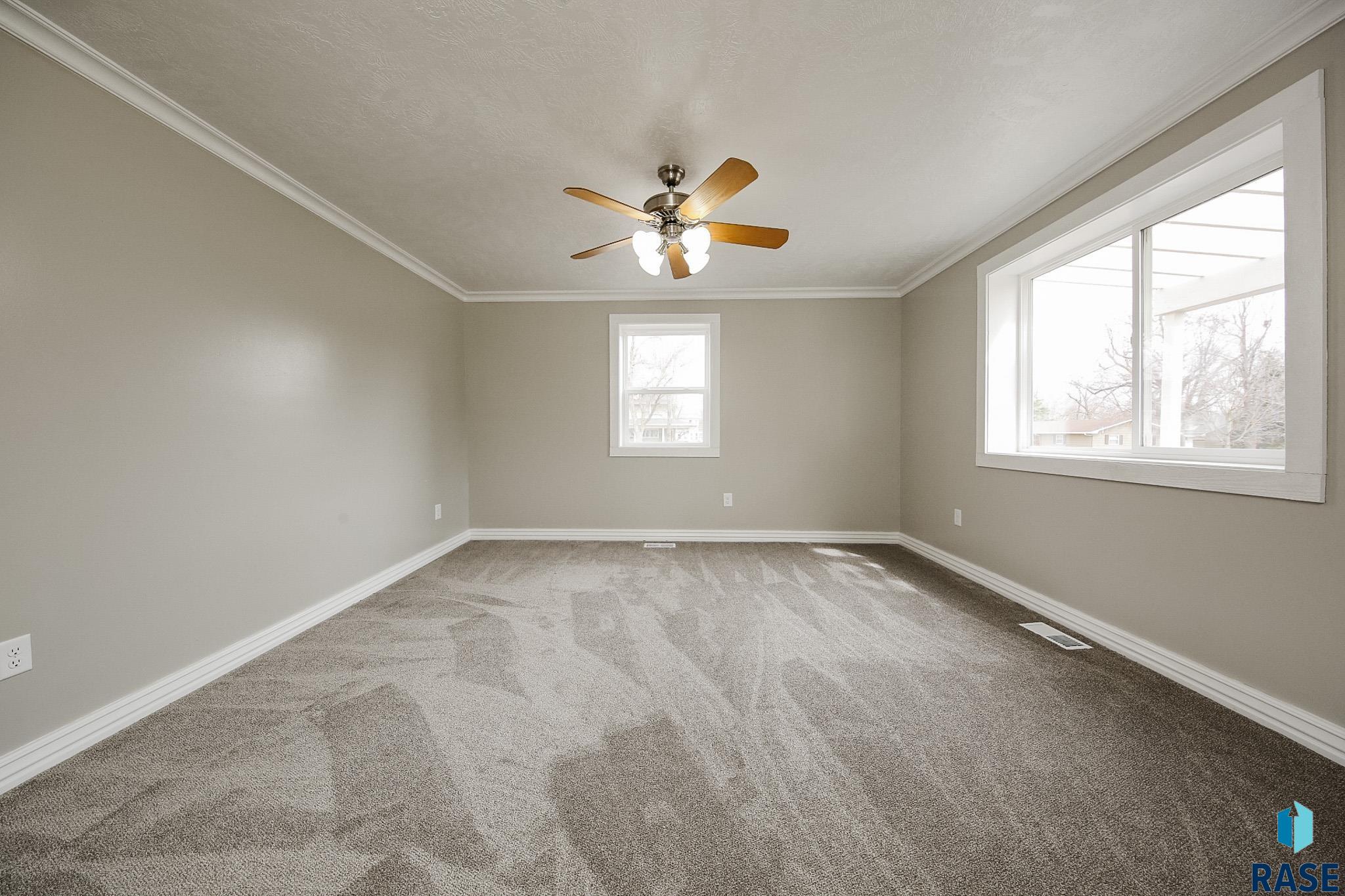 111 N 6th St Street, Beresford, South Dakota image 6