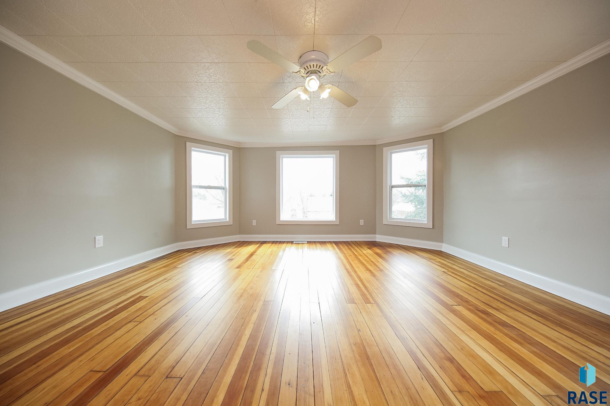 111 N 6th St Street, Beresford, South Dakota image 10