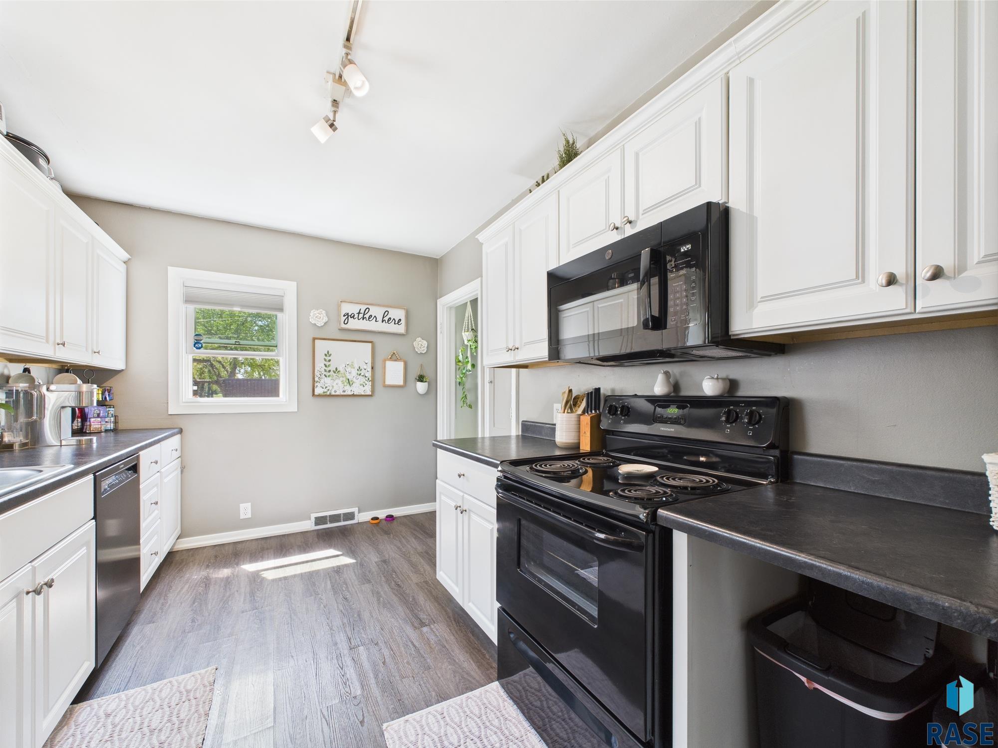 817 E Hermosa Dr Drive, Sioux Falls, South Dakota image 10