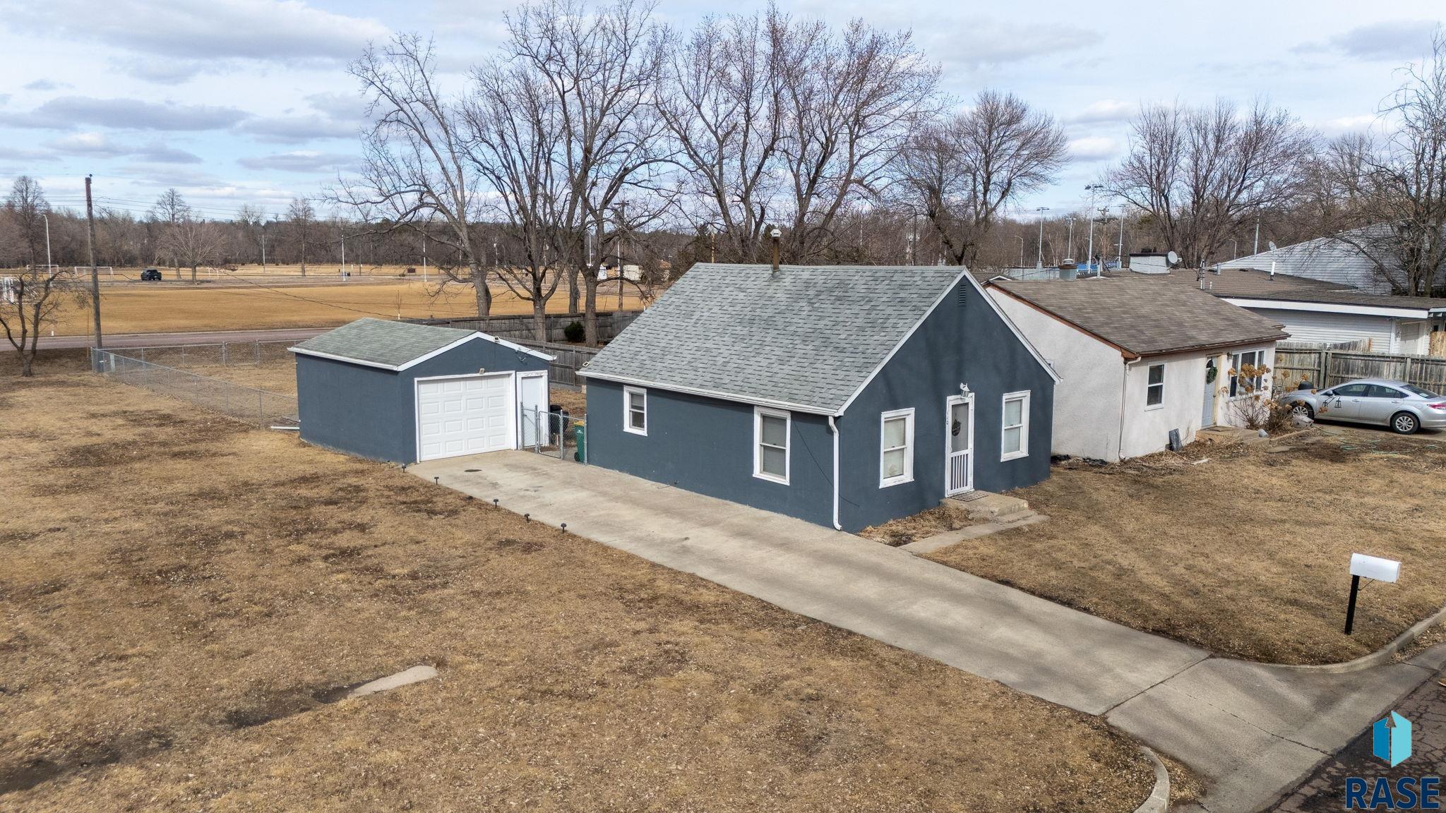 110 W Rose St Street, Sioux Falls, New Jersey image 2