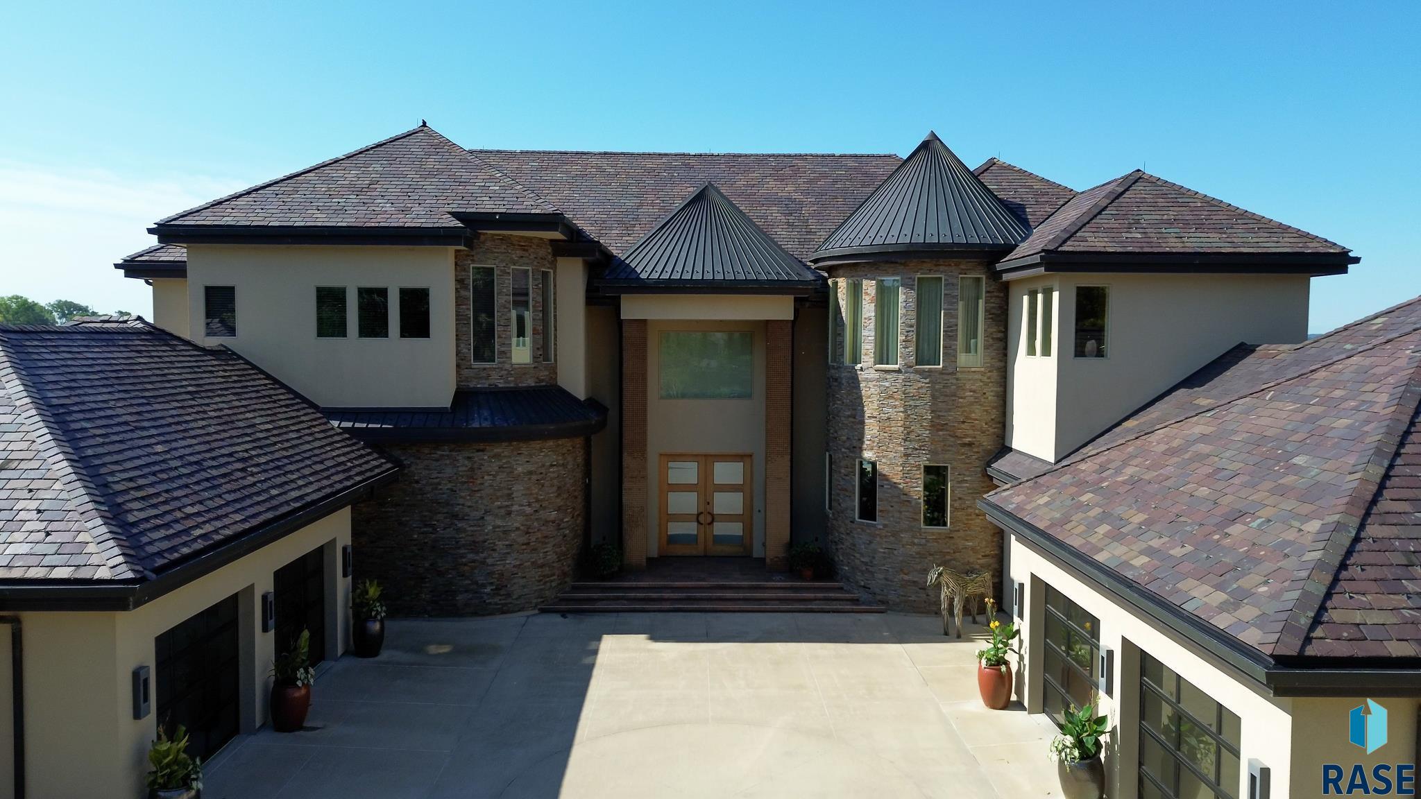 Dakota Dunes, South Dakota 57049, United States, 4 Bedrooms Bedrooms, ,6 BathroomsBathrooms,Residential,Active,19581