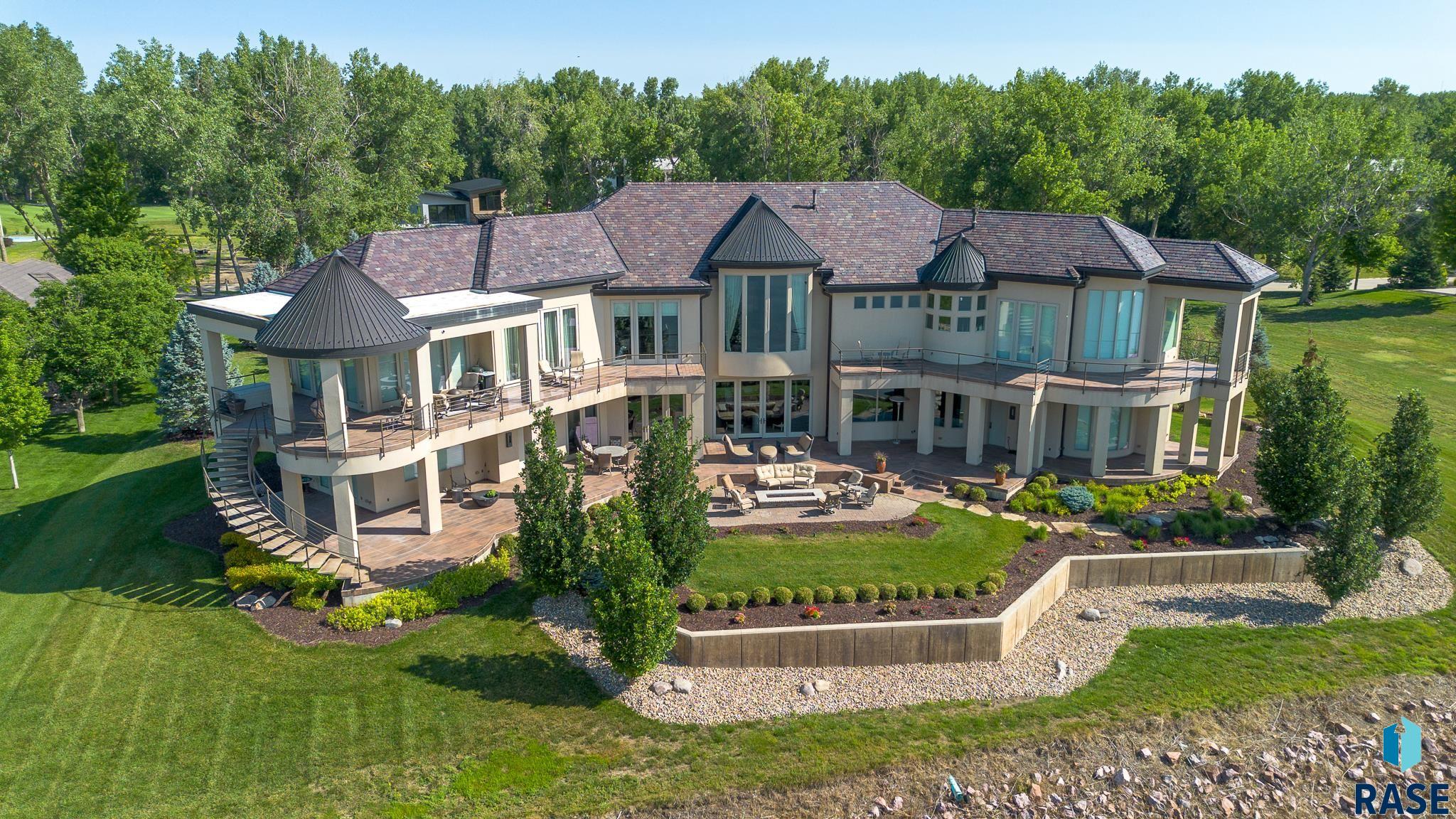 Dakota Dunes, South Dakota 57049, United States, 4 Bedrooms Bedrooms, ,6 BathroomsBathrooms,Residential,Active,19581