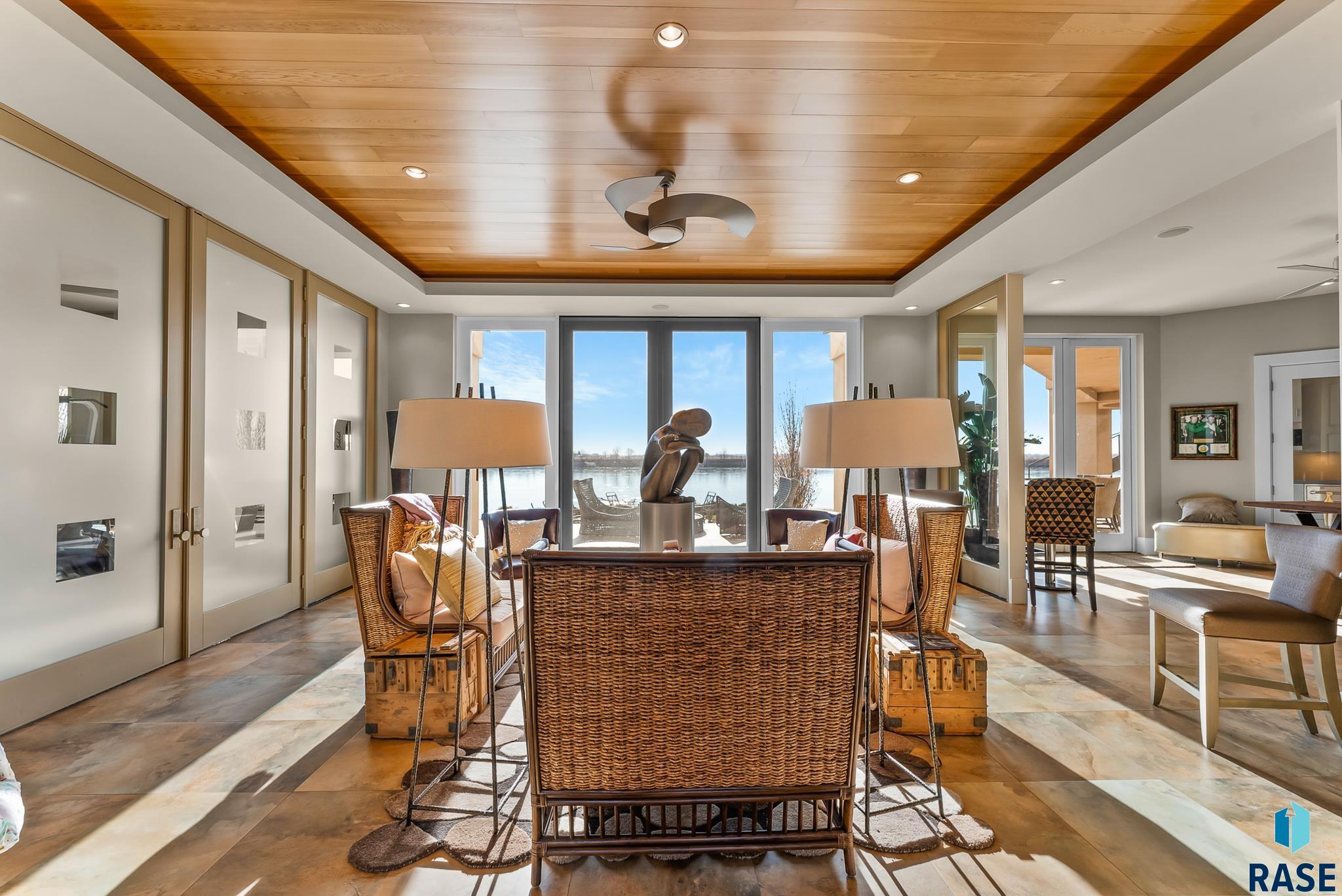 Dakota Dunes, South Dakota 57049, United States, 4 Bedrooms Bedrooms, ,6 BathroomsBathrooms,Residential,Active,19581