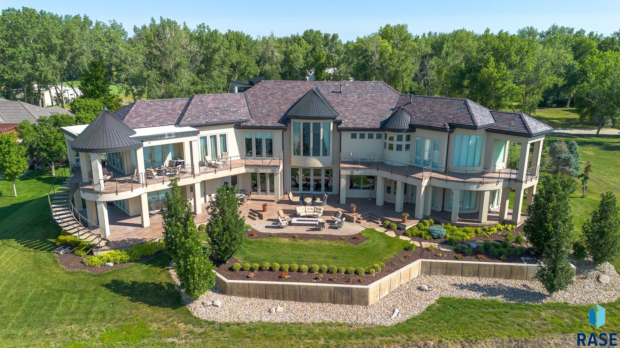 Dakota Dunes, South Dakota 57049, United States, 4 Bedrooms Bedrooms, ,6 BathroomsBathrooms,Residential,Active,19581