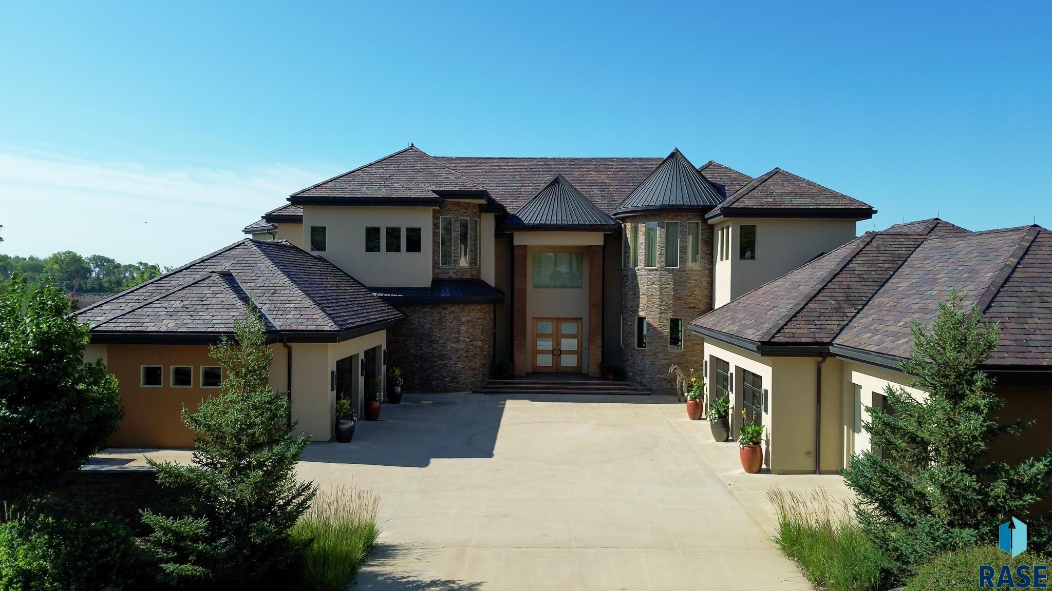 Dakota Dunes, South Dakota 57049, United States, 4 Bedrooms Bedrooms, ,6 BathroomsBathrooms,Residential,Active,19581