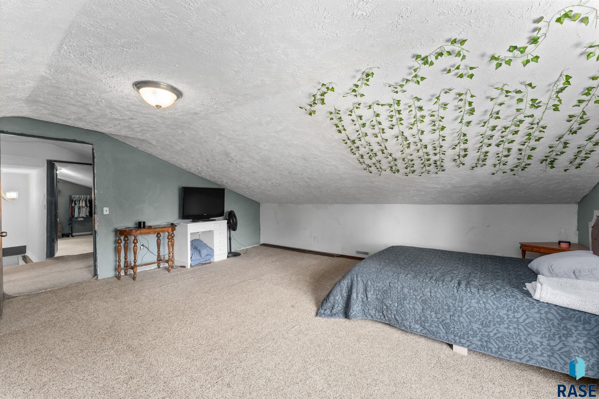 300 S Blaine St Street, Lennox, New Jersey image 11