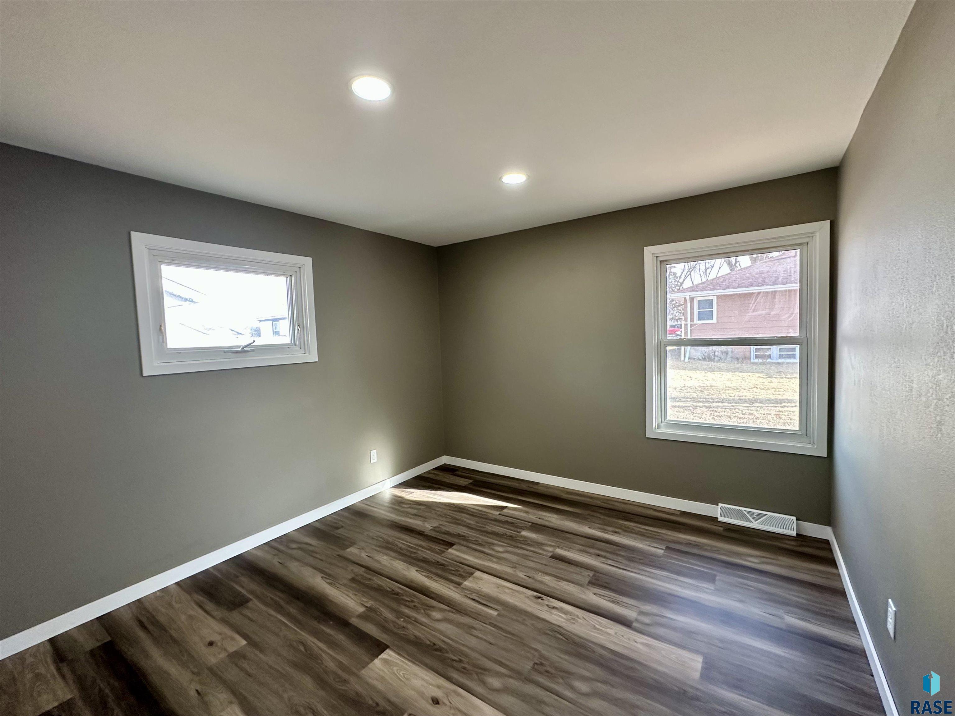 912 N Oakley St Street, Luverne, New Jersey image 10