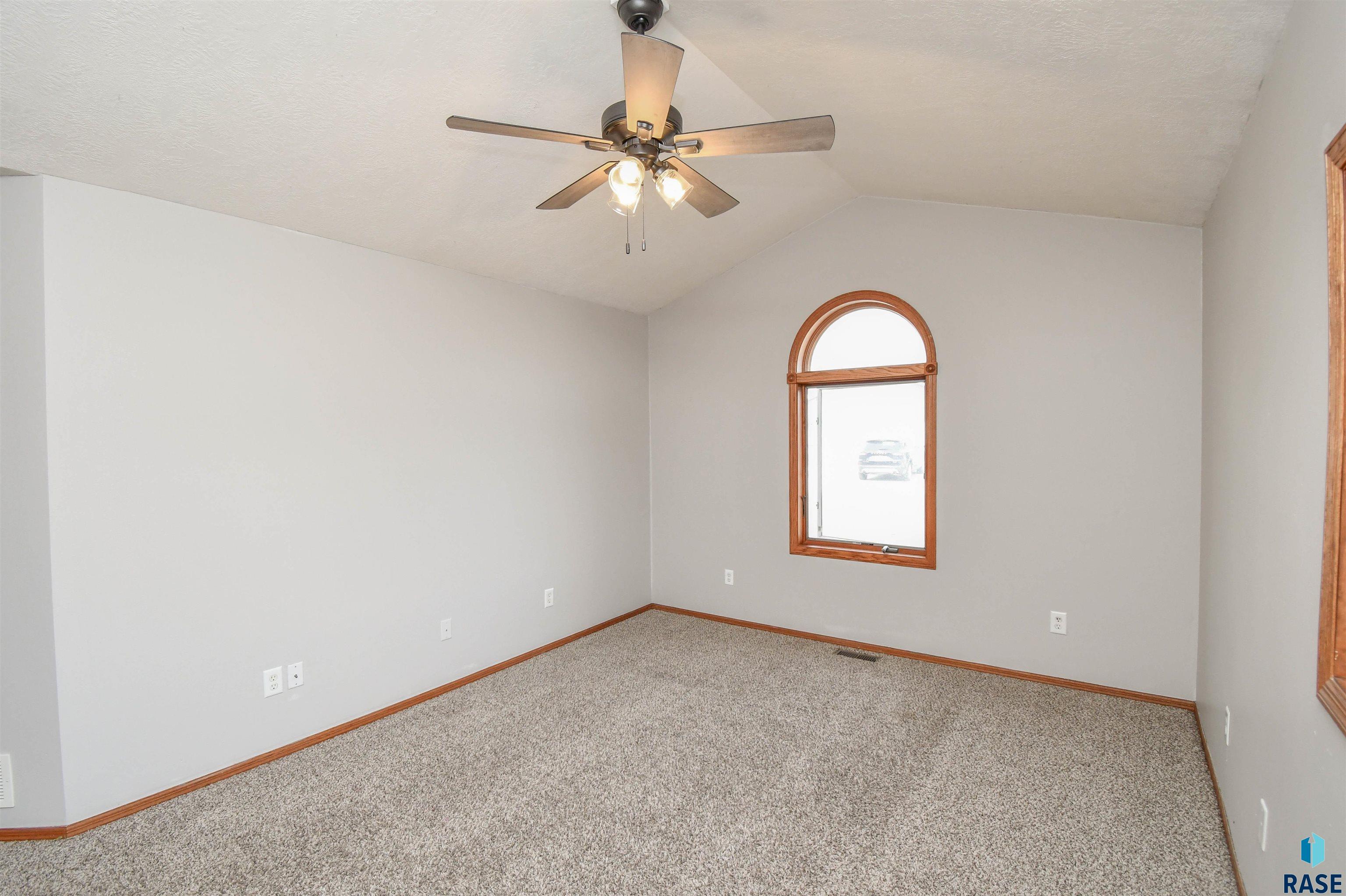 335 Vernon Dr Drive, Harrisburg, South Dakota image 29