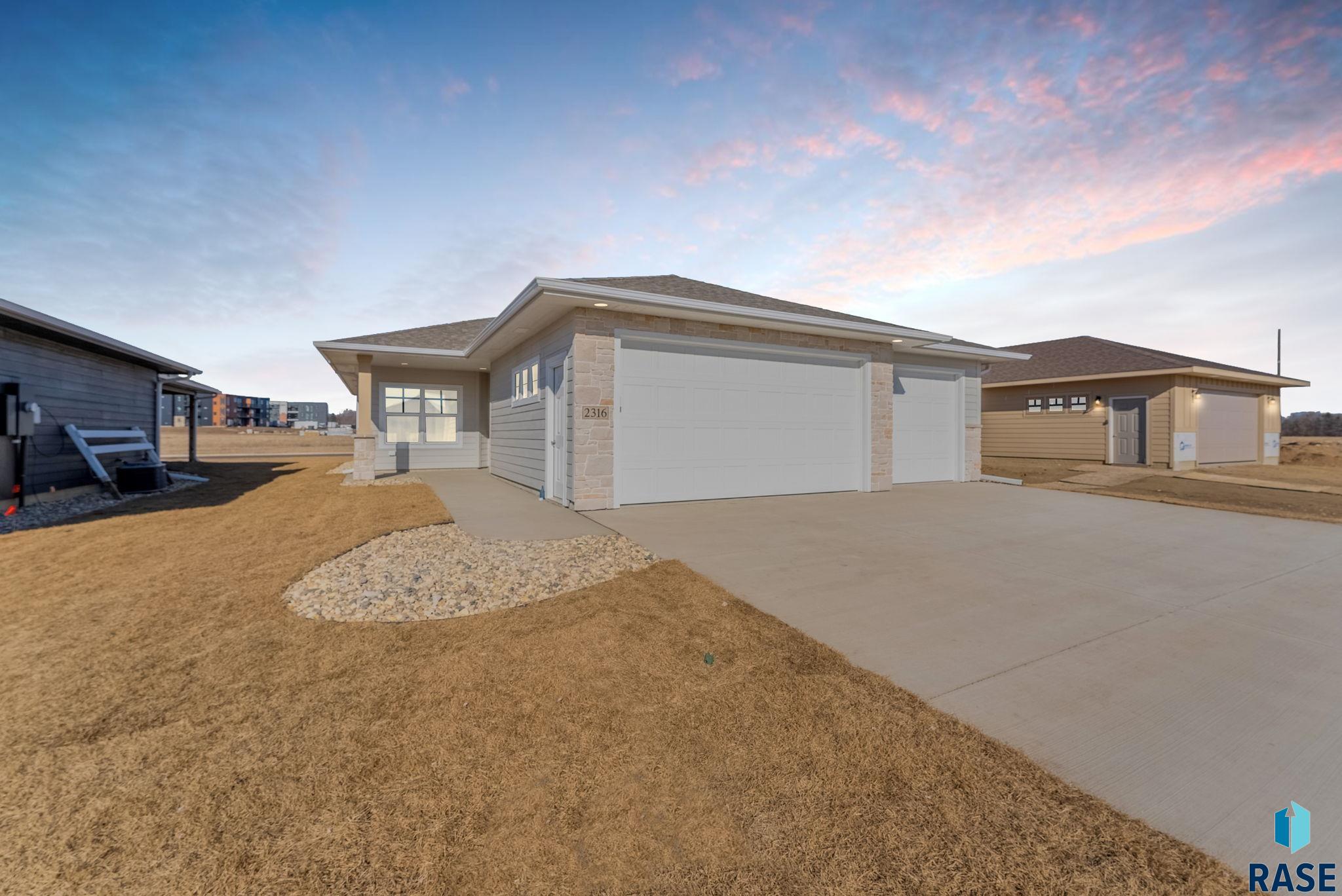 2316 E Tinley St Street, Brandon, South Dakota image 25