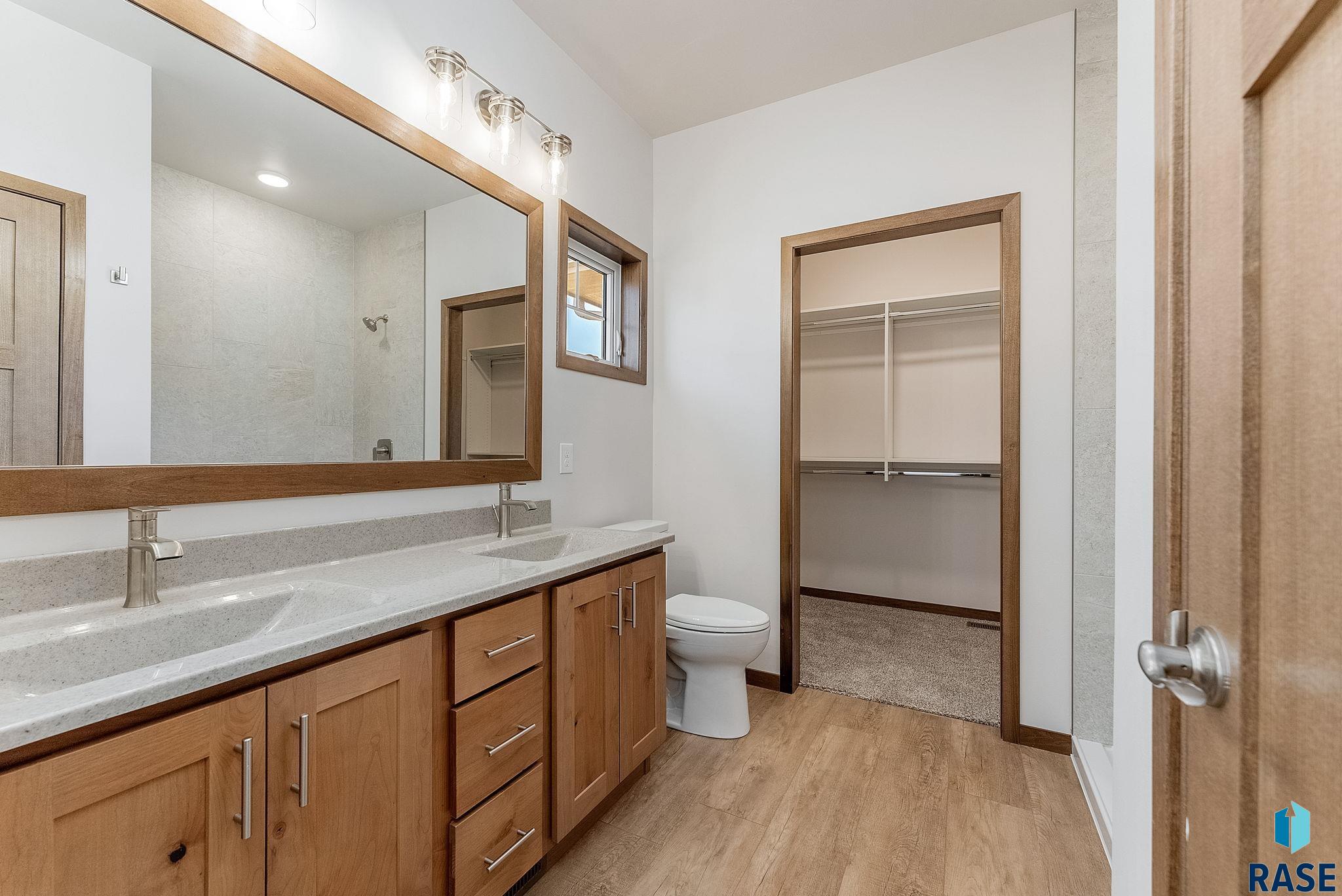 2316 E Tinley St Street, Brandon, South Dakota image 14
