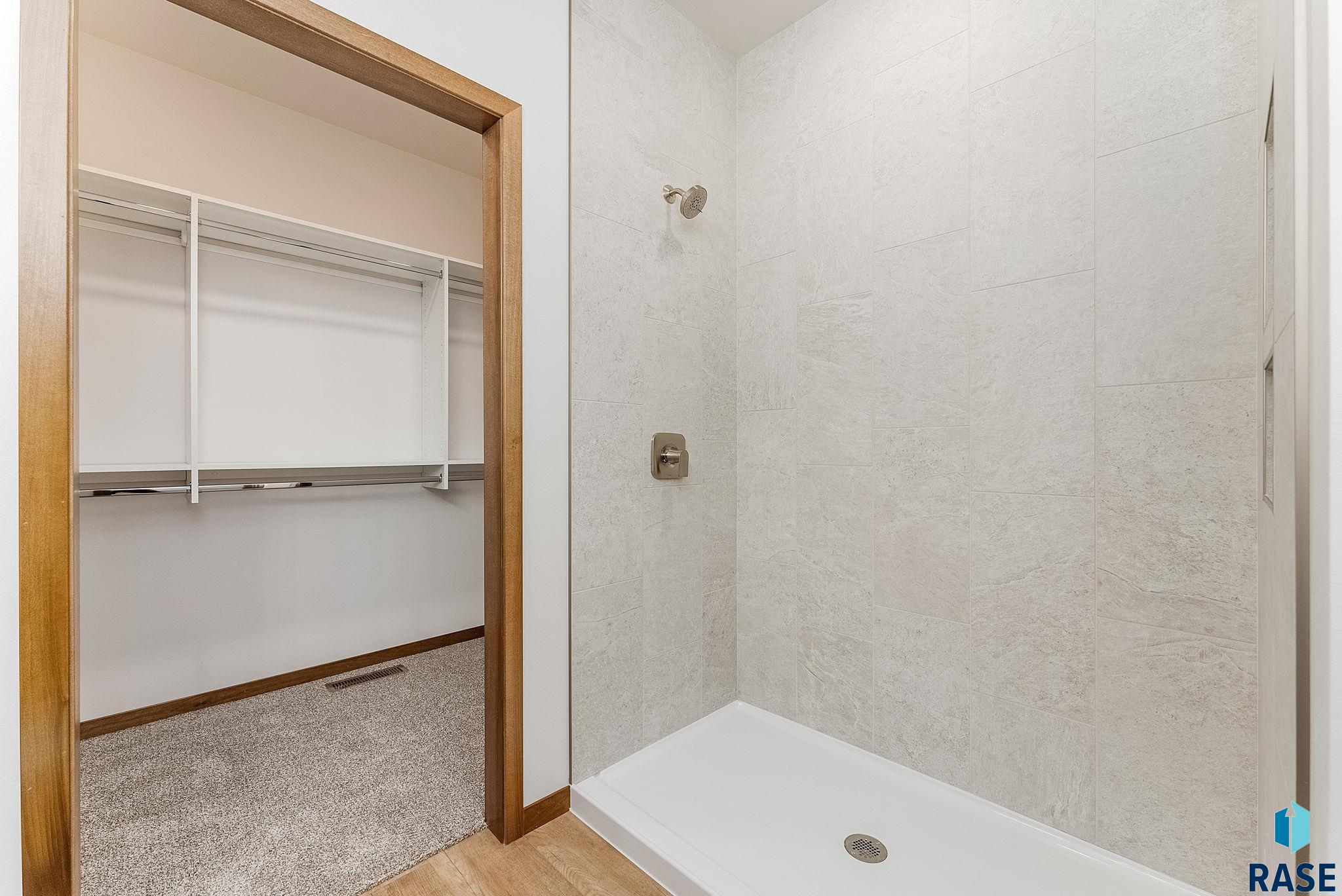 2316 E Tinley St Street, Brandon, South Dakota image 15