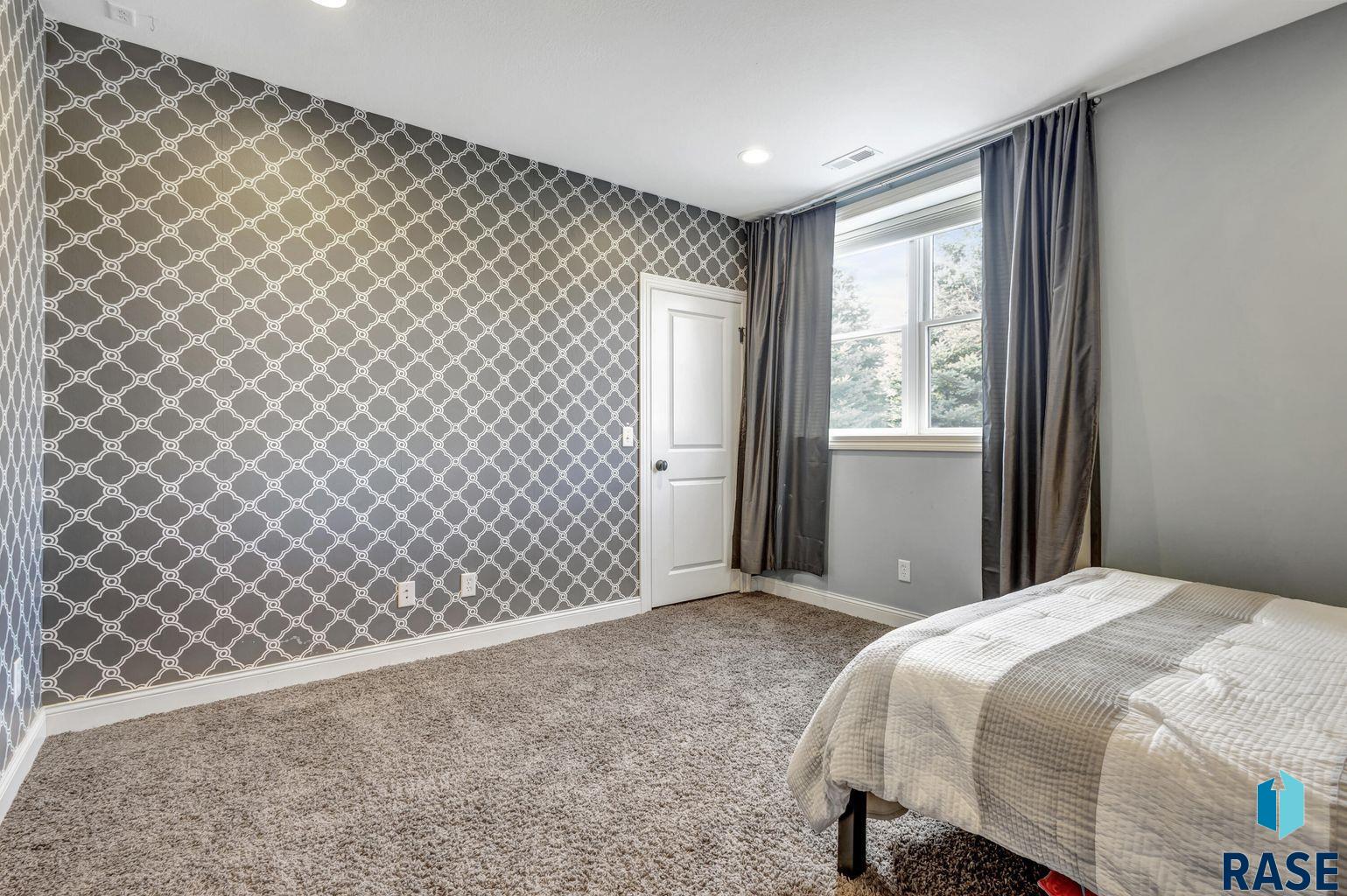 840 Regency Ct Court, Brookings, South Dakota image 24