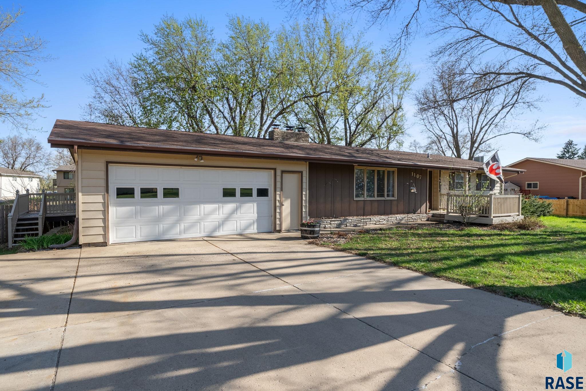 1107 E Lark St Street, Brandon, New Jersey image 2