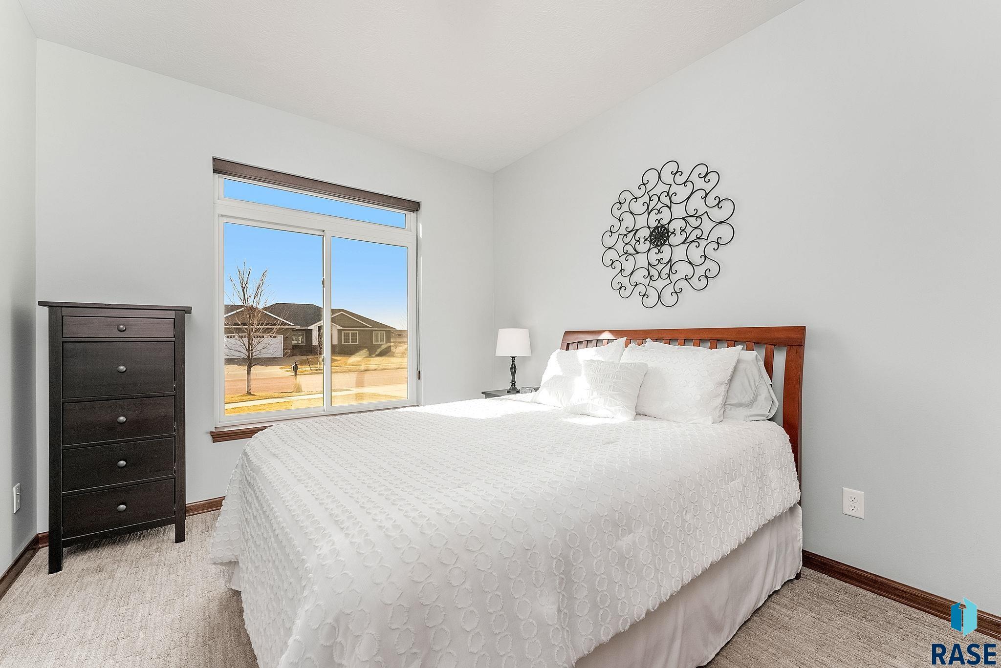 500 E 77th St Street, Sioux Falls, New Jersey image 19