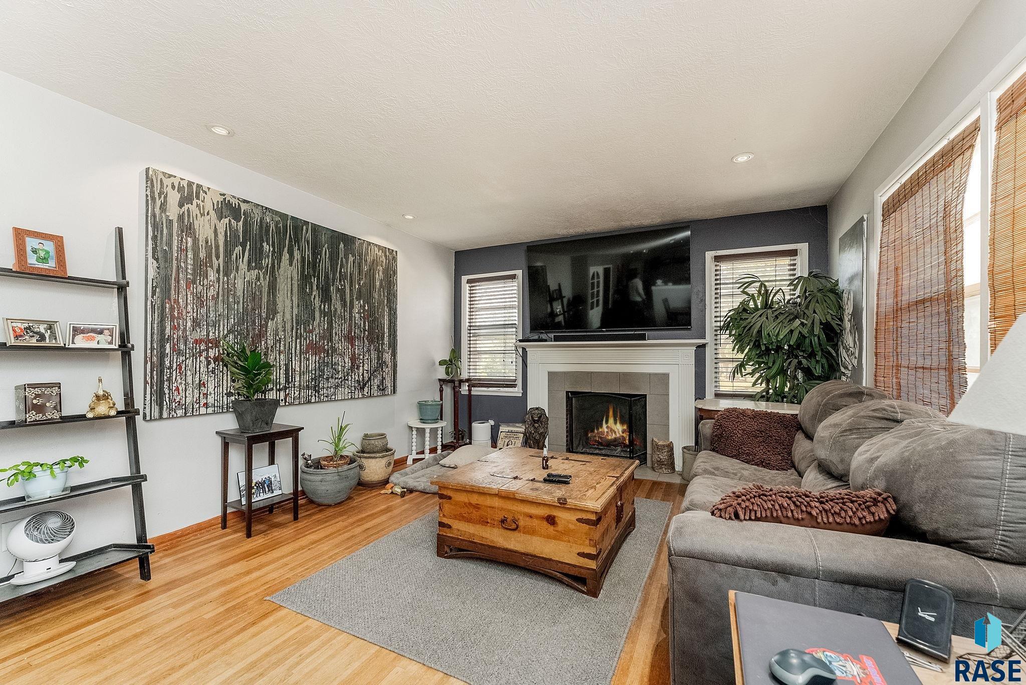 201 E 31st St Street, Sioux Falls, New Jersey image 3