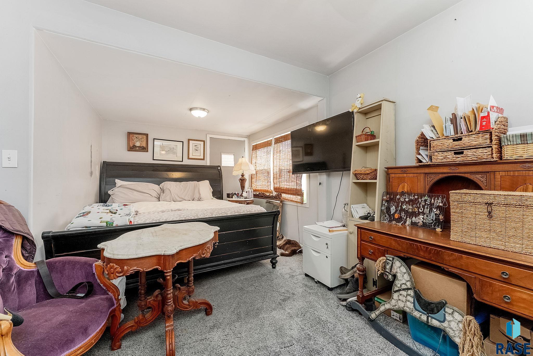 201 E 31st St Street, Sioux Falls, New Jersey image 6