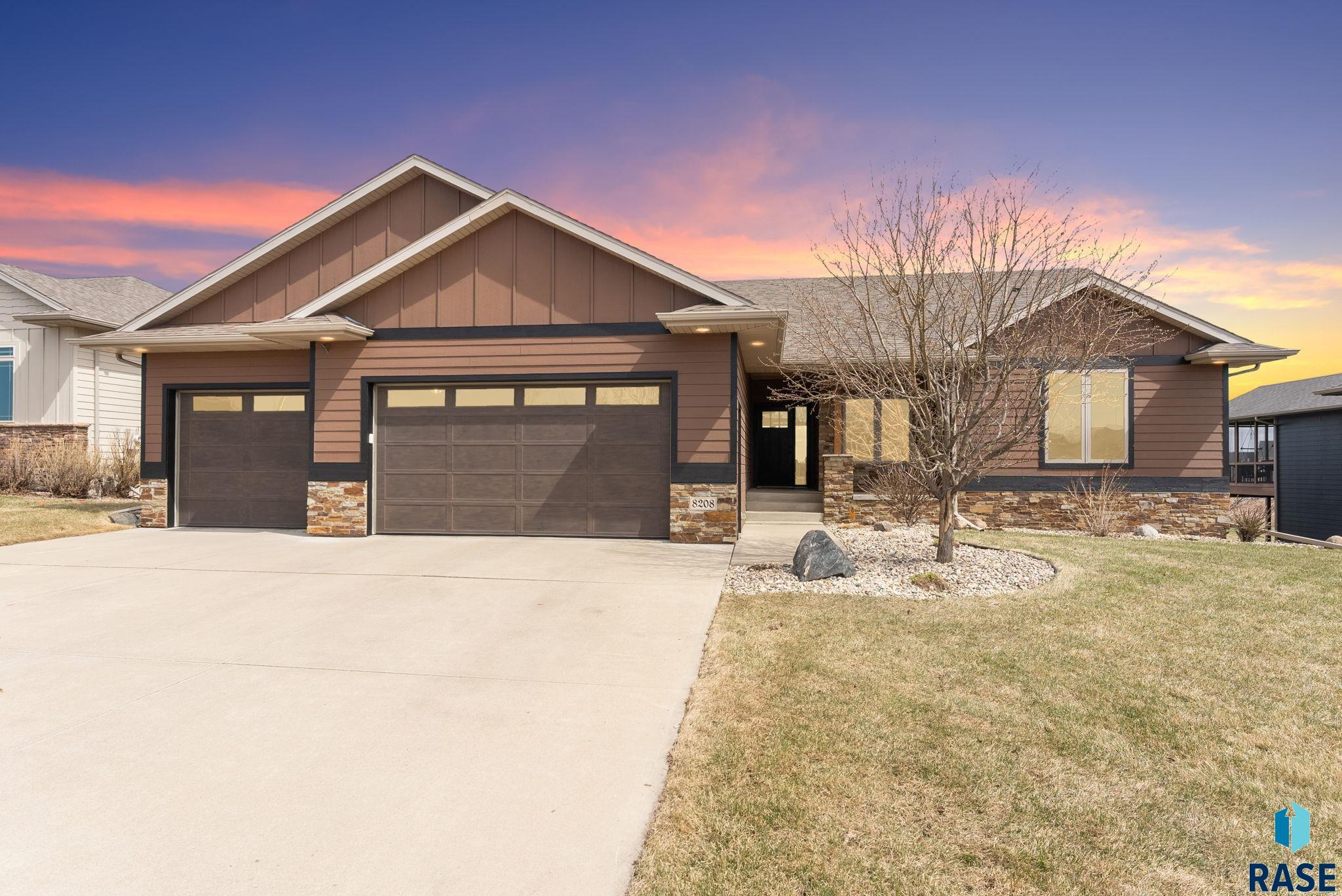 Sioux Falls, South Dakota 57108, United States, 5 Bedrooms Bedrooms, ,3 BathroomsBathrooms,Residential,Active,106421