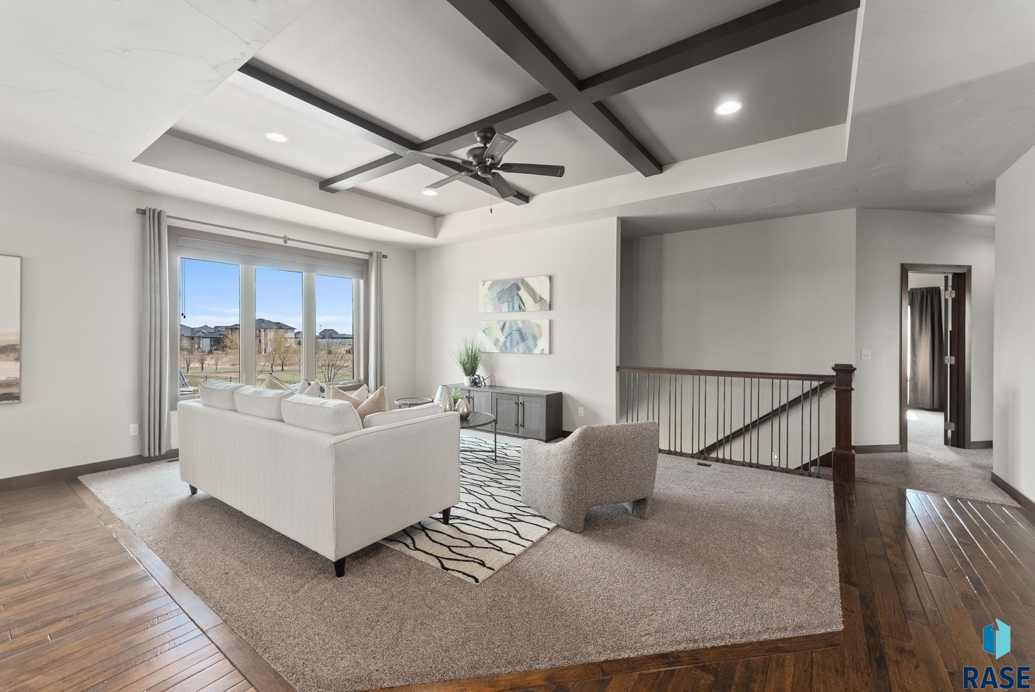 Sioux Falls, South Dakota 57108, United States, 5 Bedrooms Bedrooms, ,3 BathroomsBathrooms,Residential,Active,106421