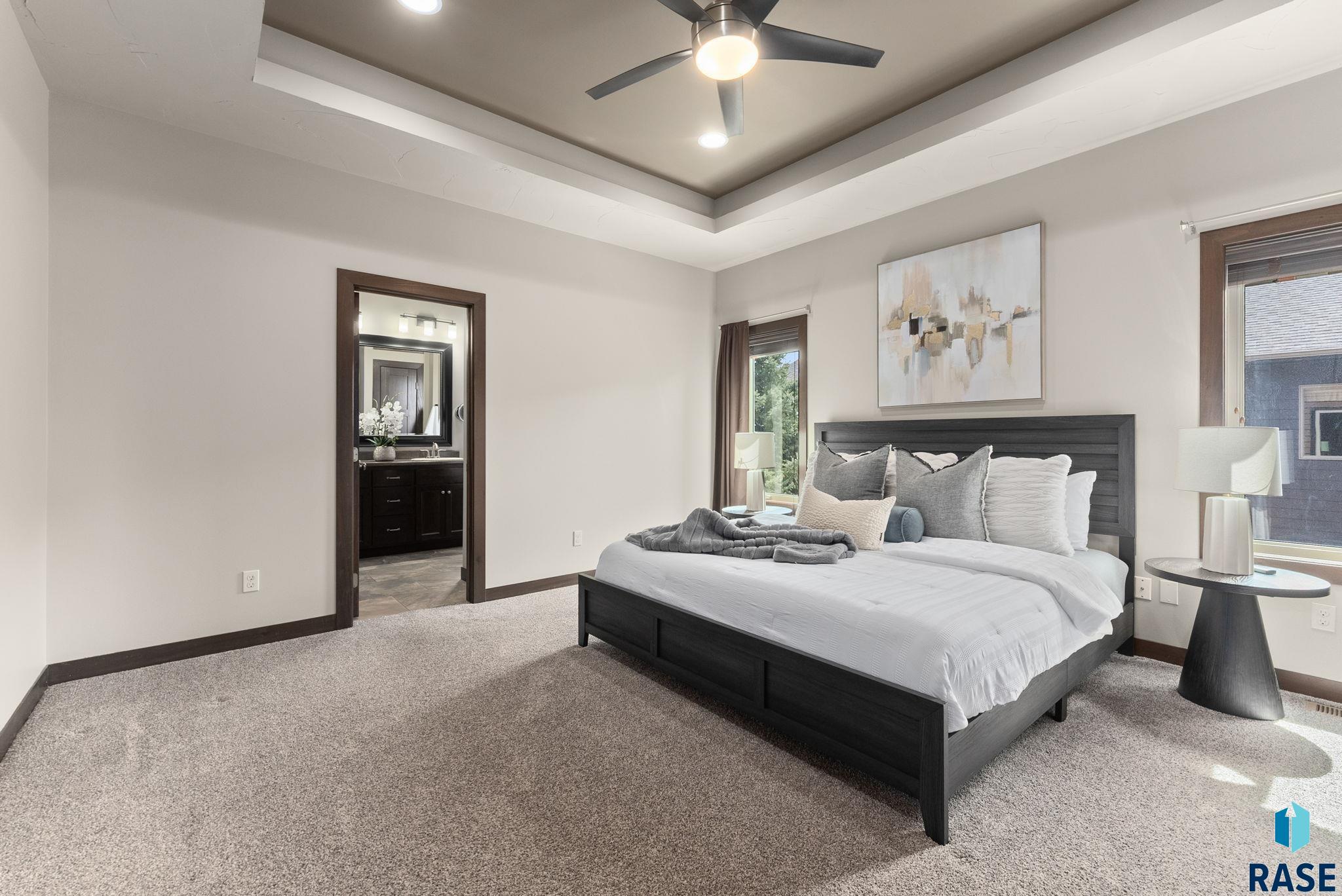 Sioux Falls, South Dakota 57108, United States, 5 Bedrooms Bedrooms, ,3 BathroomsBathrooms,Residential,Active,106421