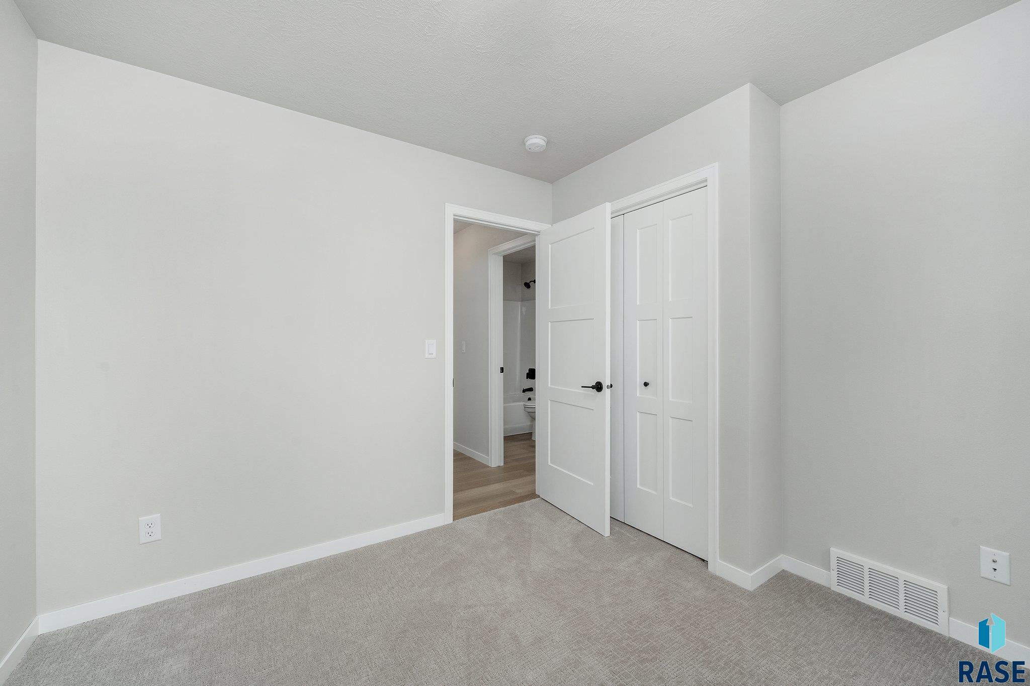 1201 N Rose Ave Avenue, Tea, South Dakota image 17