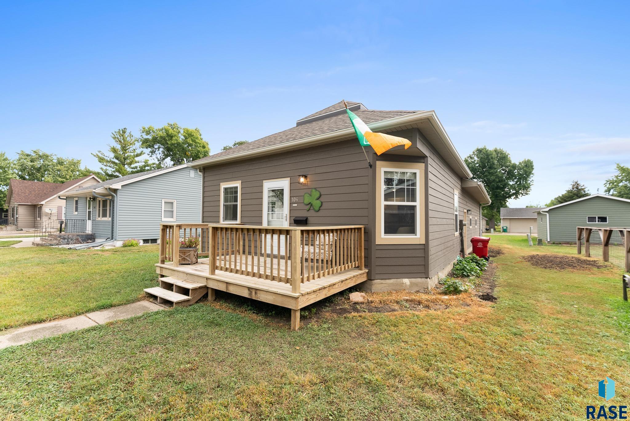 104 5th St N Street, Beresford, New Jersey image 1