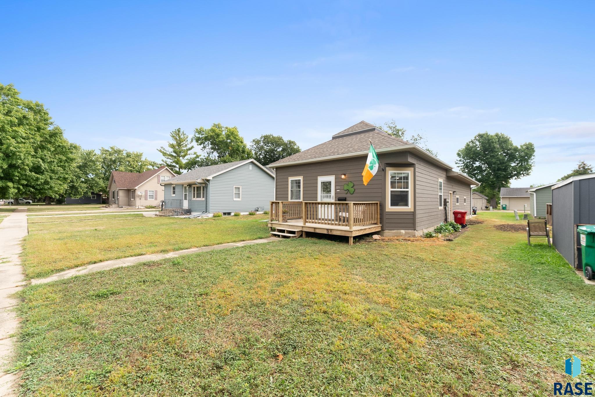 104 5th St N Street, Beresford, New Jersey image 4