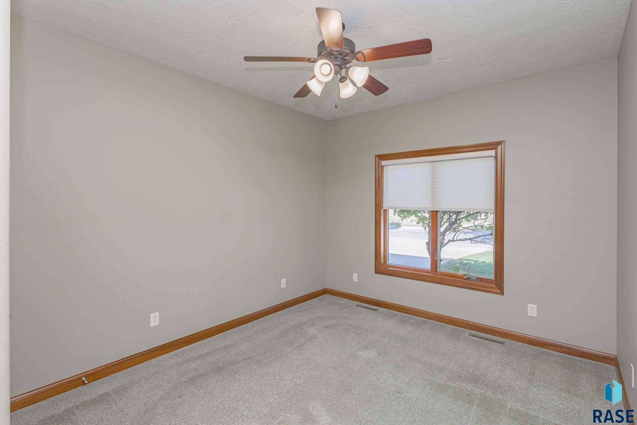 3307 S Bedford Ave Avenue, Sioux Falls, New Jersey image 25