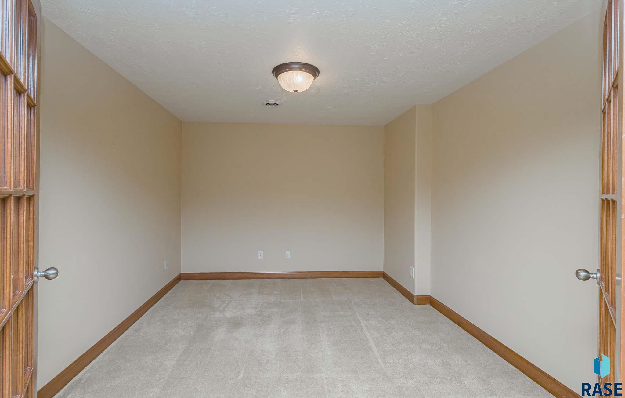 3307 S Bedford Ave Avenue, Sioux Falls, New Jersey image 36