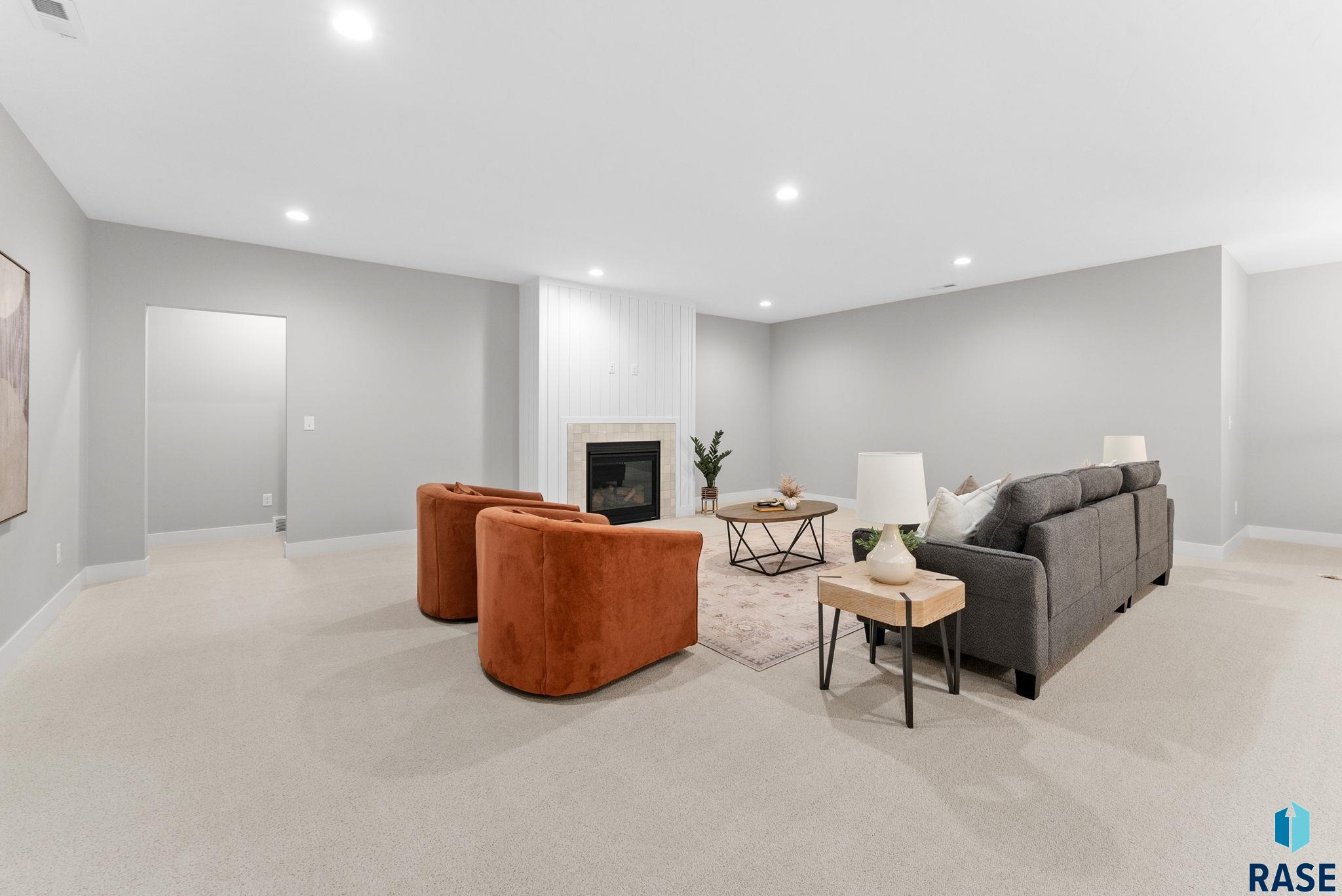 504 N Piper Cir Circle, Sioux Falls, South Dakota image 40