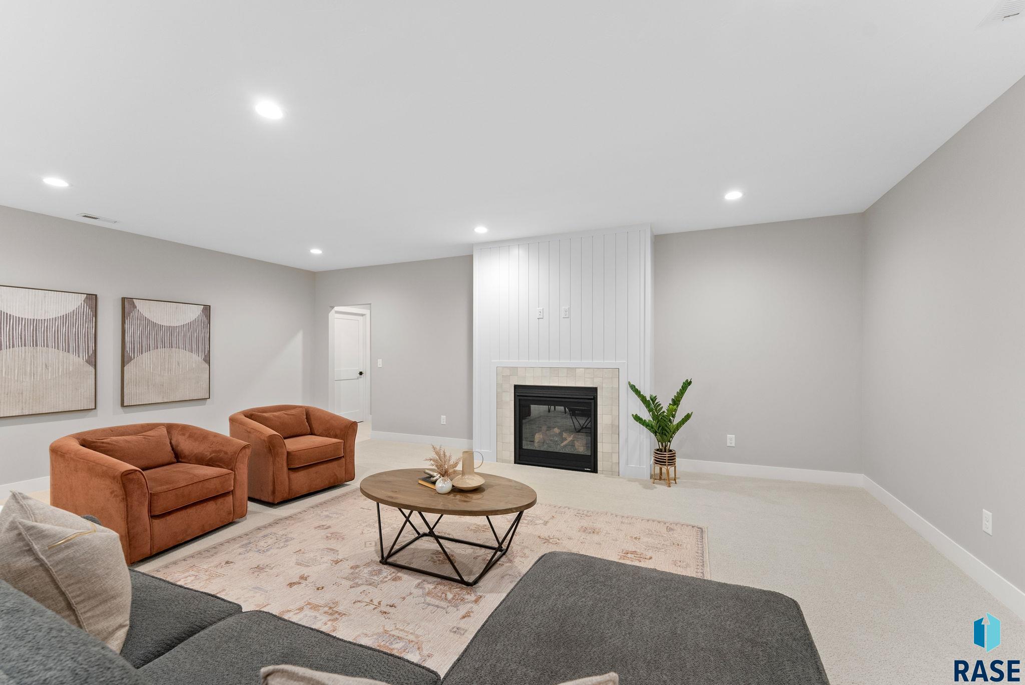 504 N Piper Cir Circle, Sioux Falls, South Dakota image 37