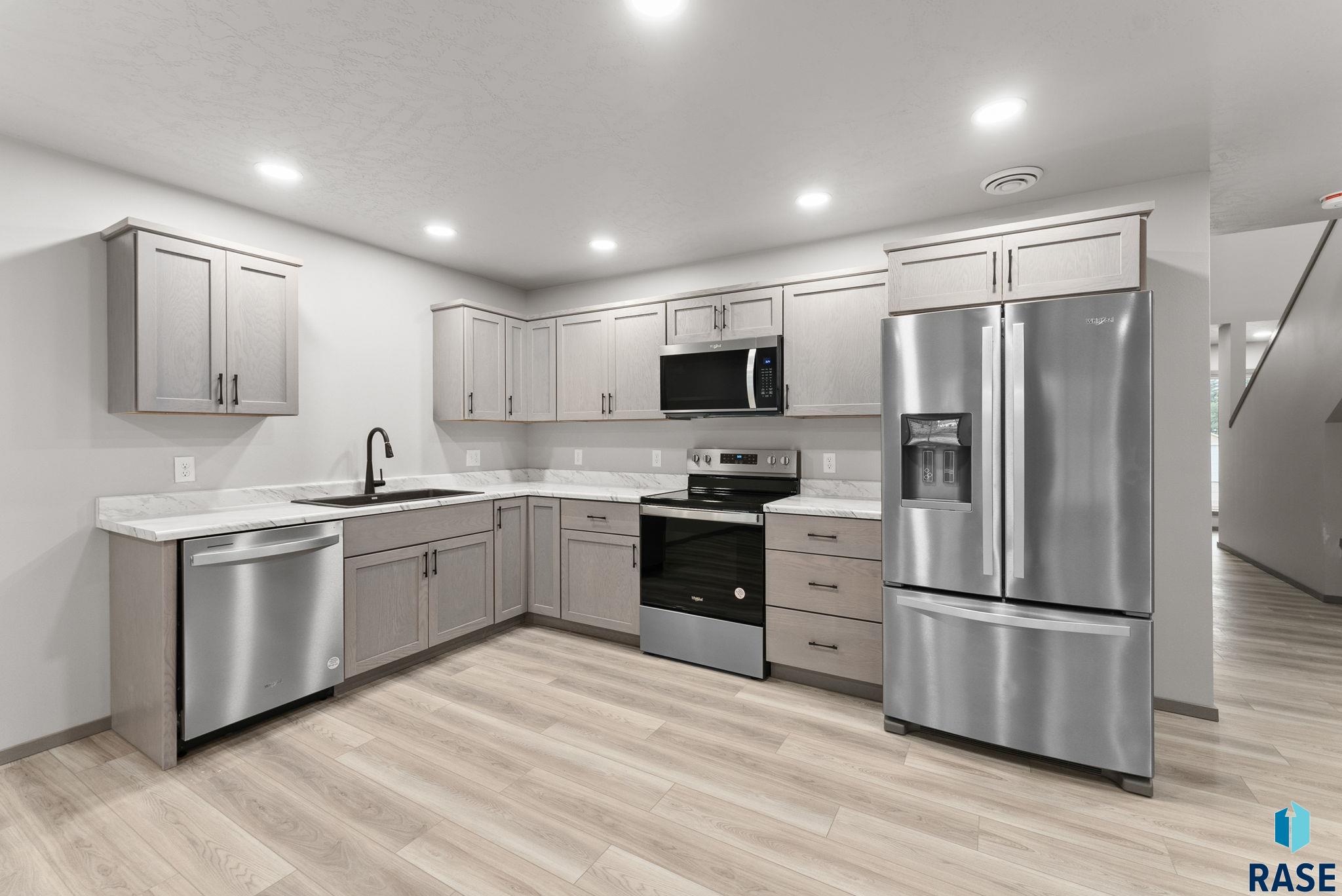 713 N Dakota Ave Avenue, Dell Rapids, South Dakota image 3